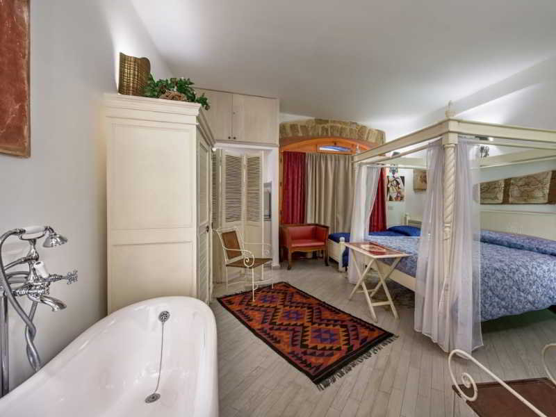 Porta di Castro Boutique Hotel