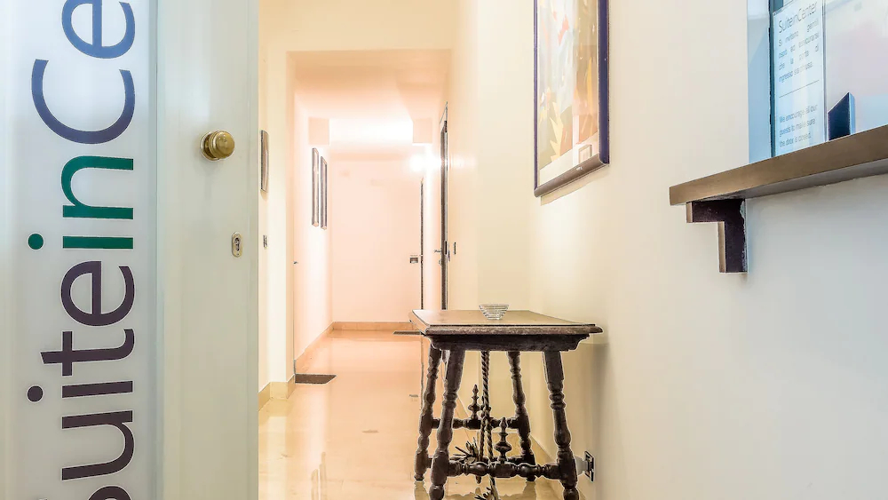 Suite In Center