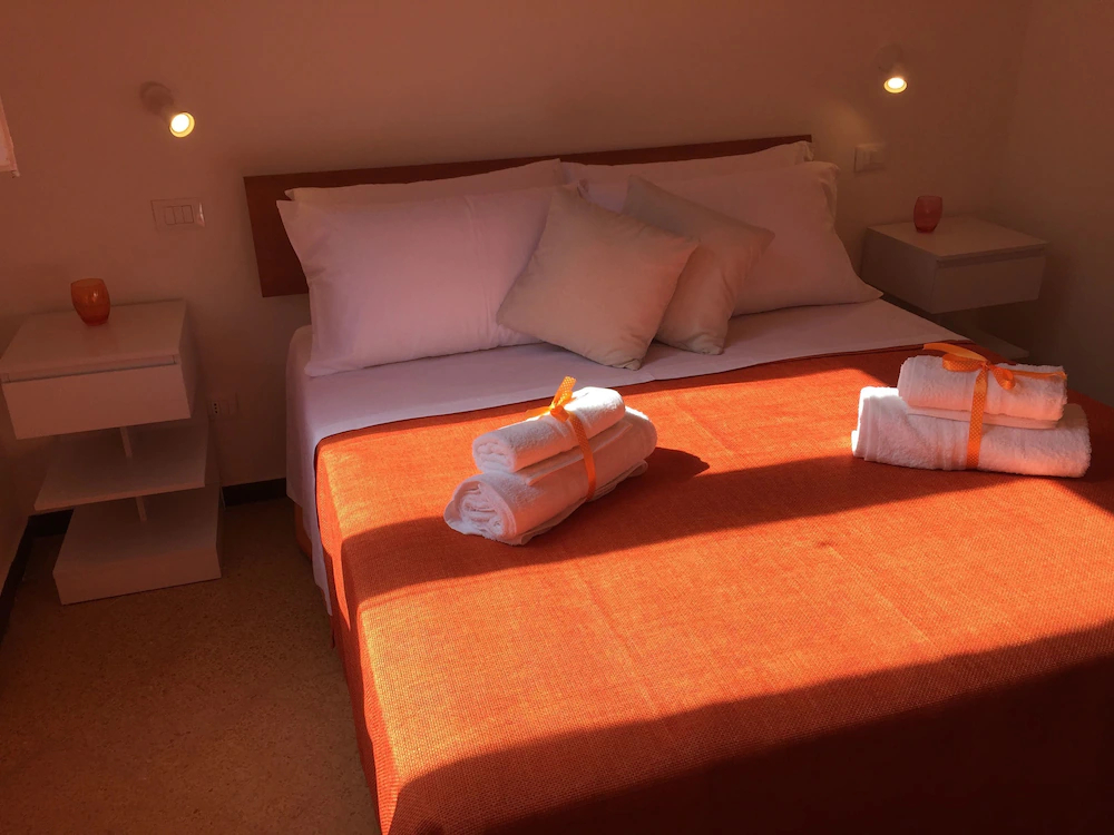 Yoo Room