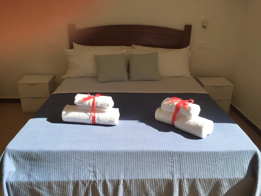Yoo Room