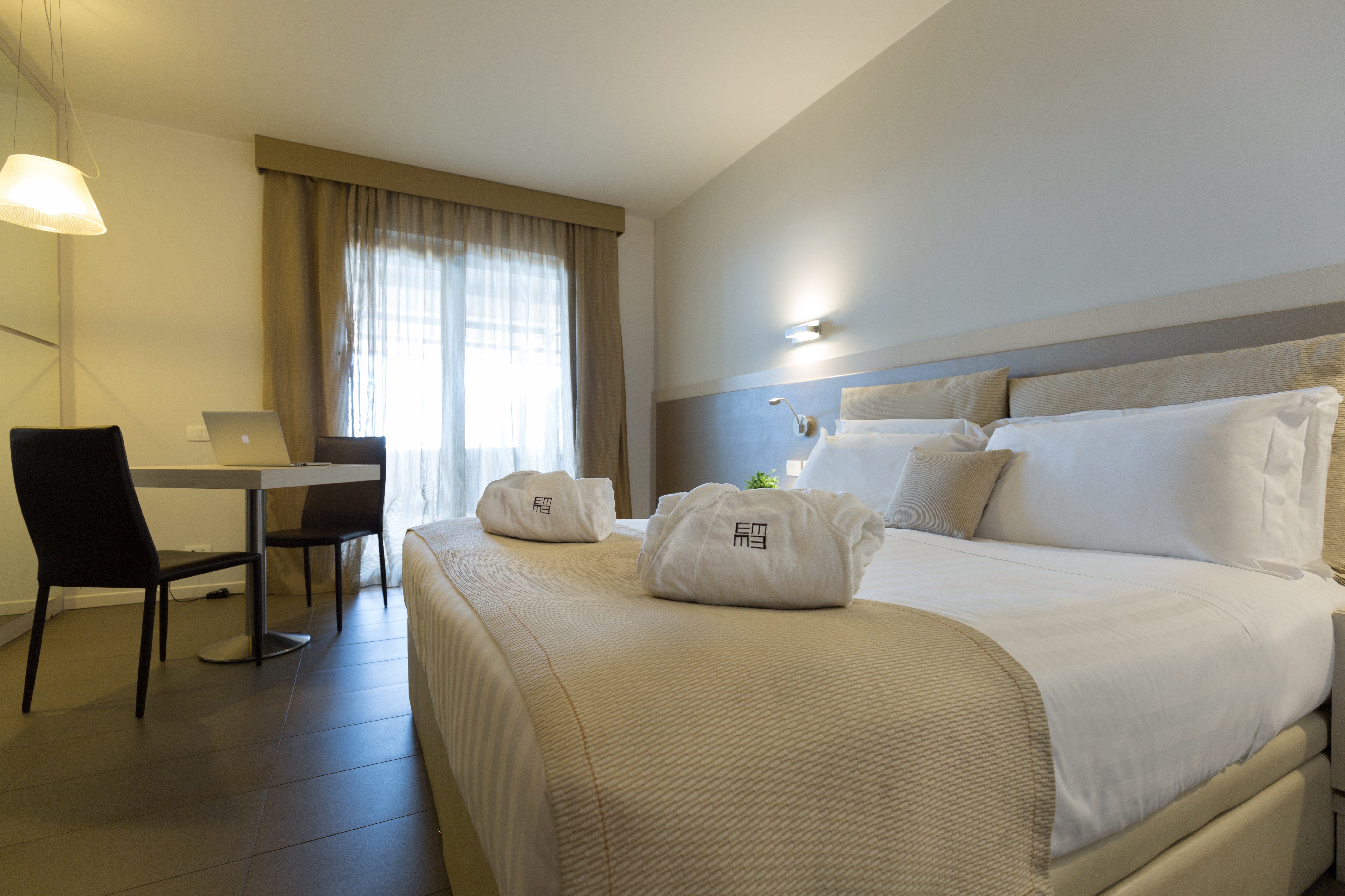 Main Palace Hotel