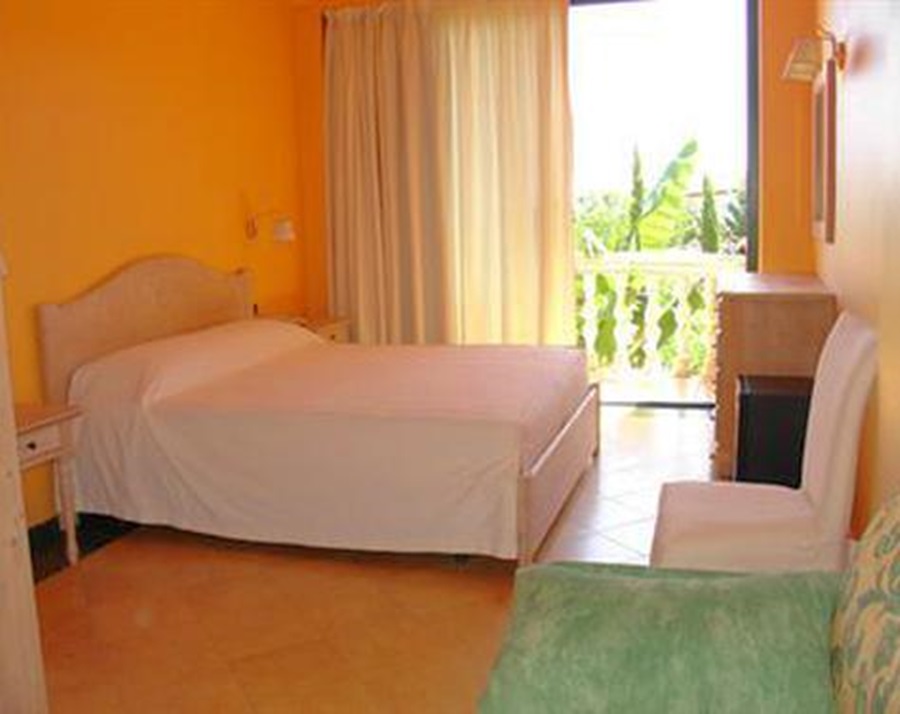 Hotel La Playa Blanca