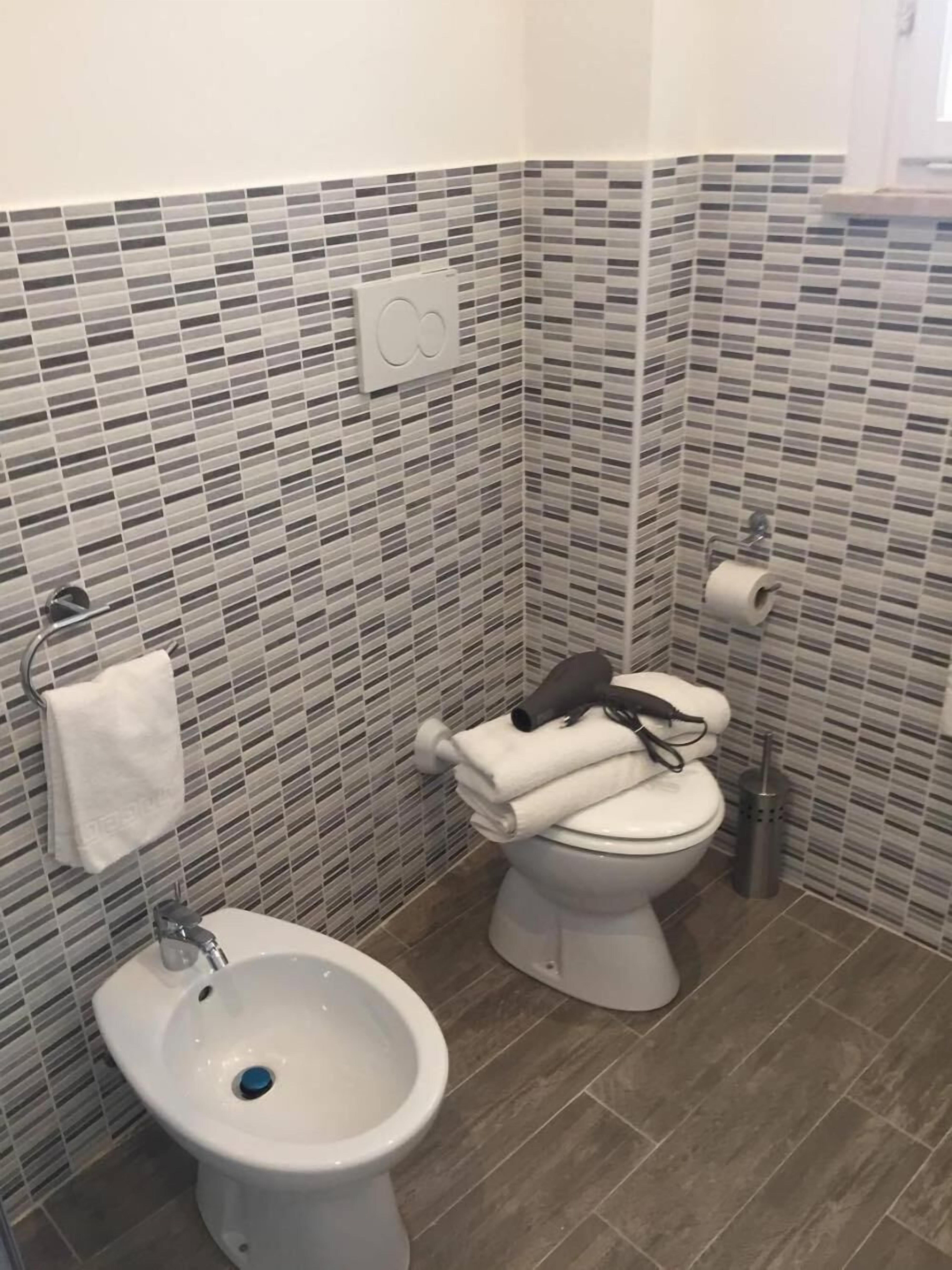 Cavour Rooms