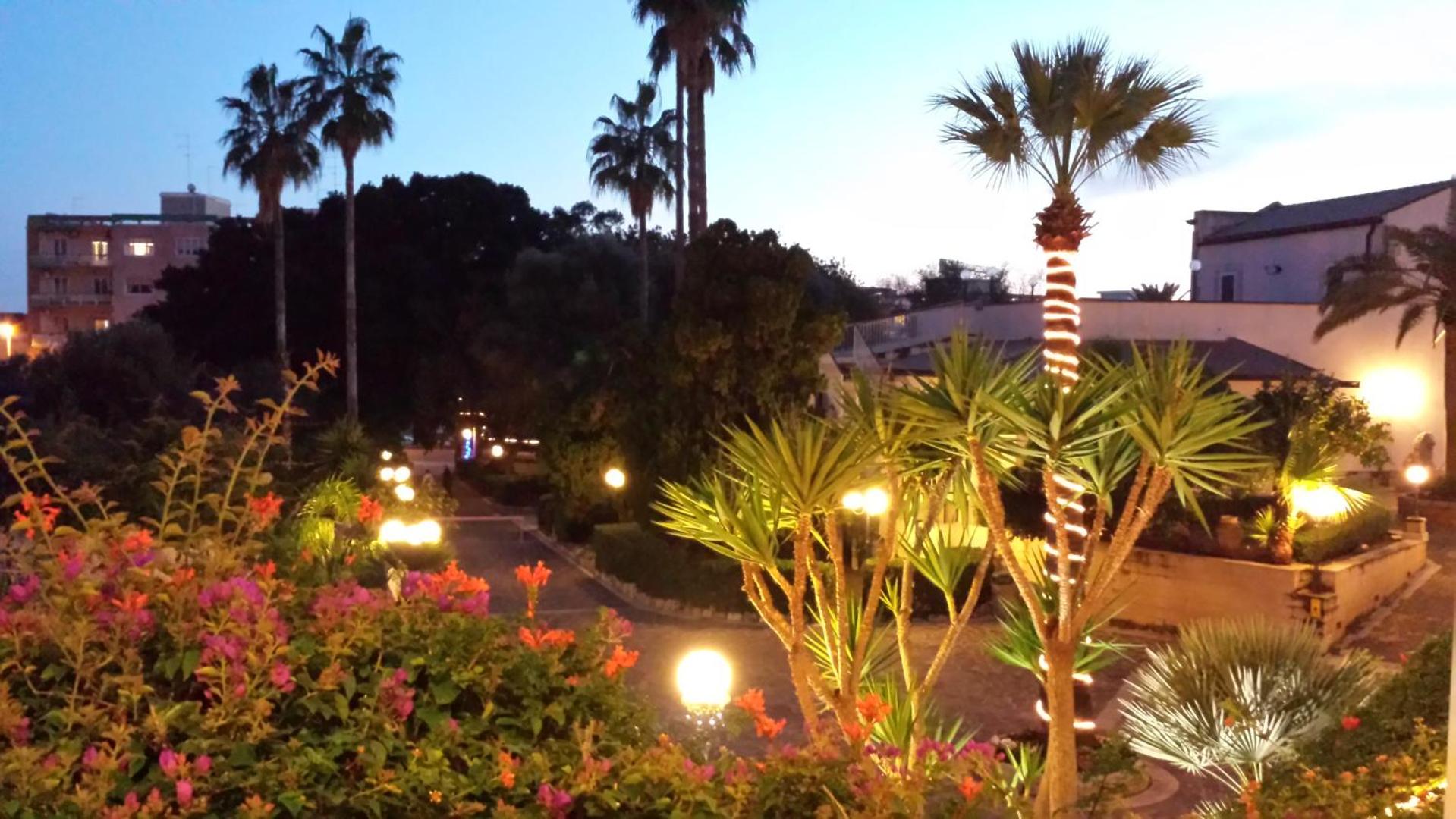 Grand Hotel Villa Politi