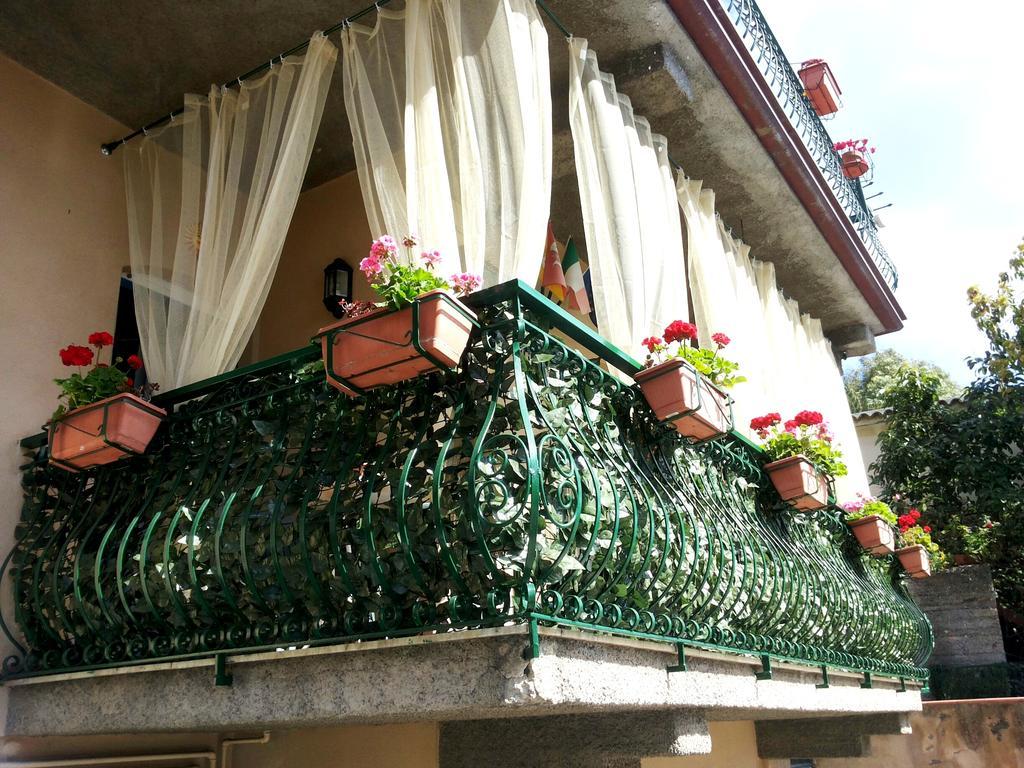B&B Rosangela