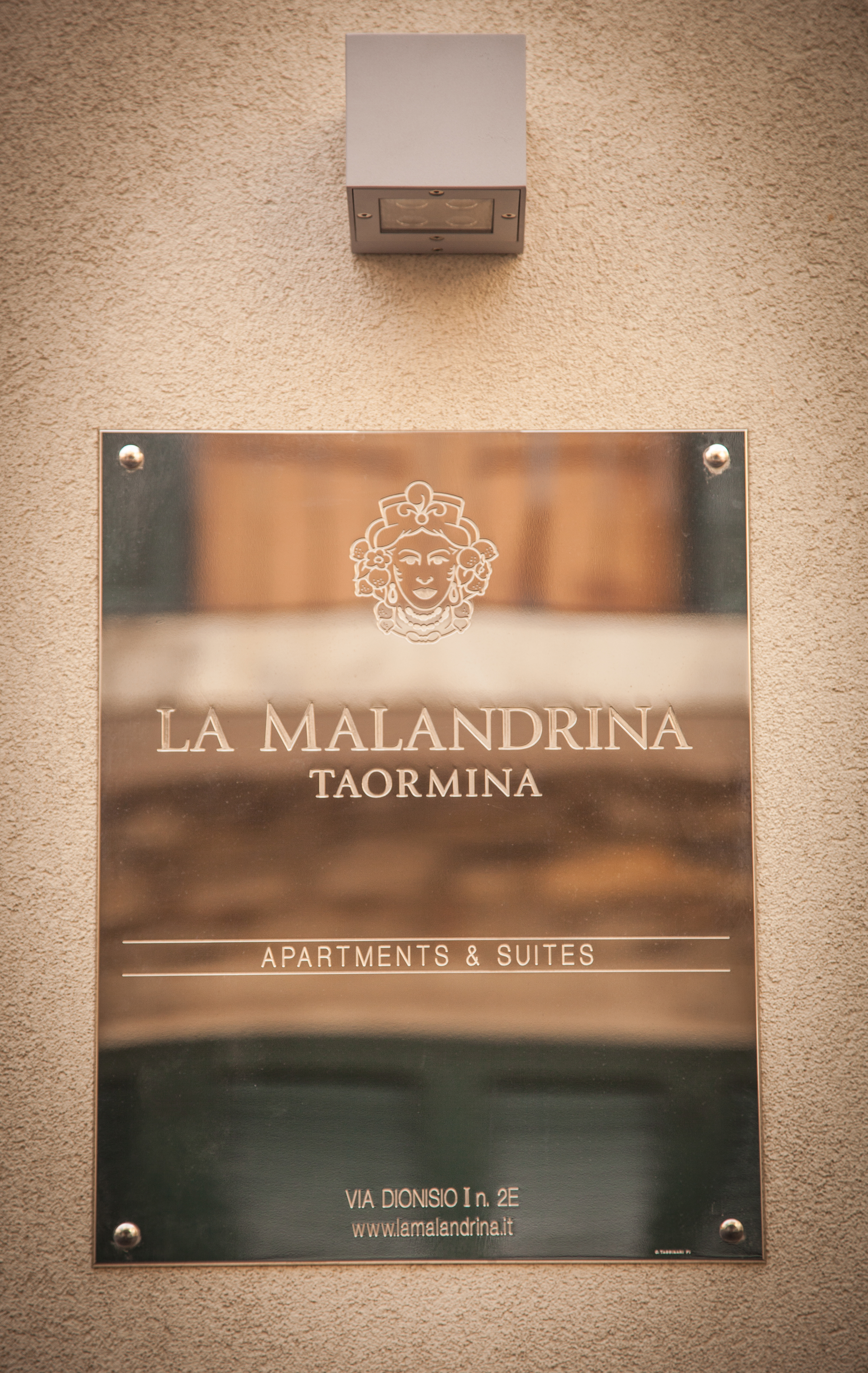 La Maladrina Apartments & Suites