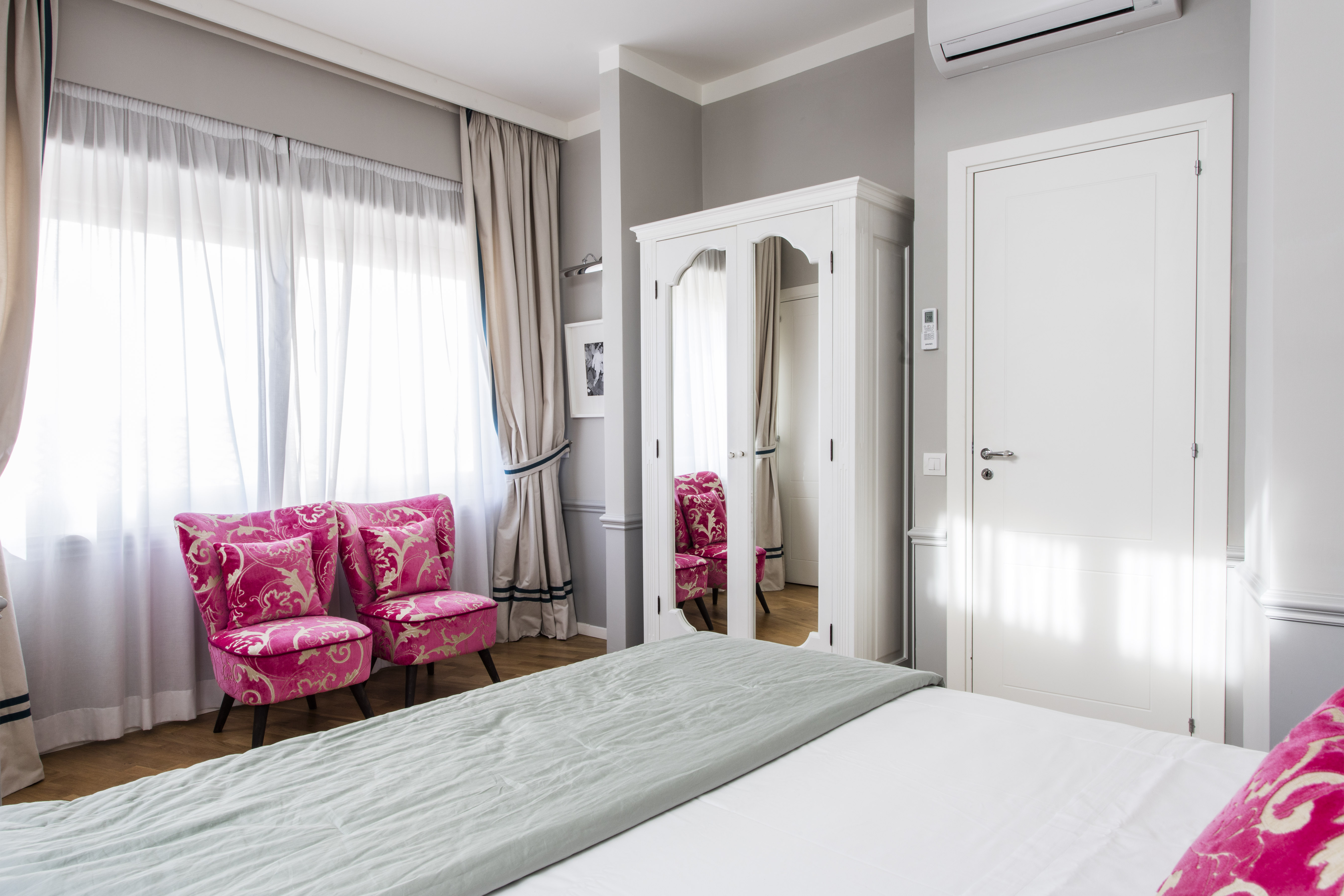 La Maladrina Apartments & Suites