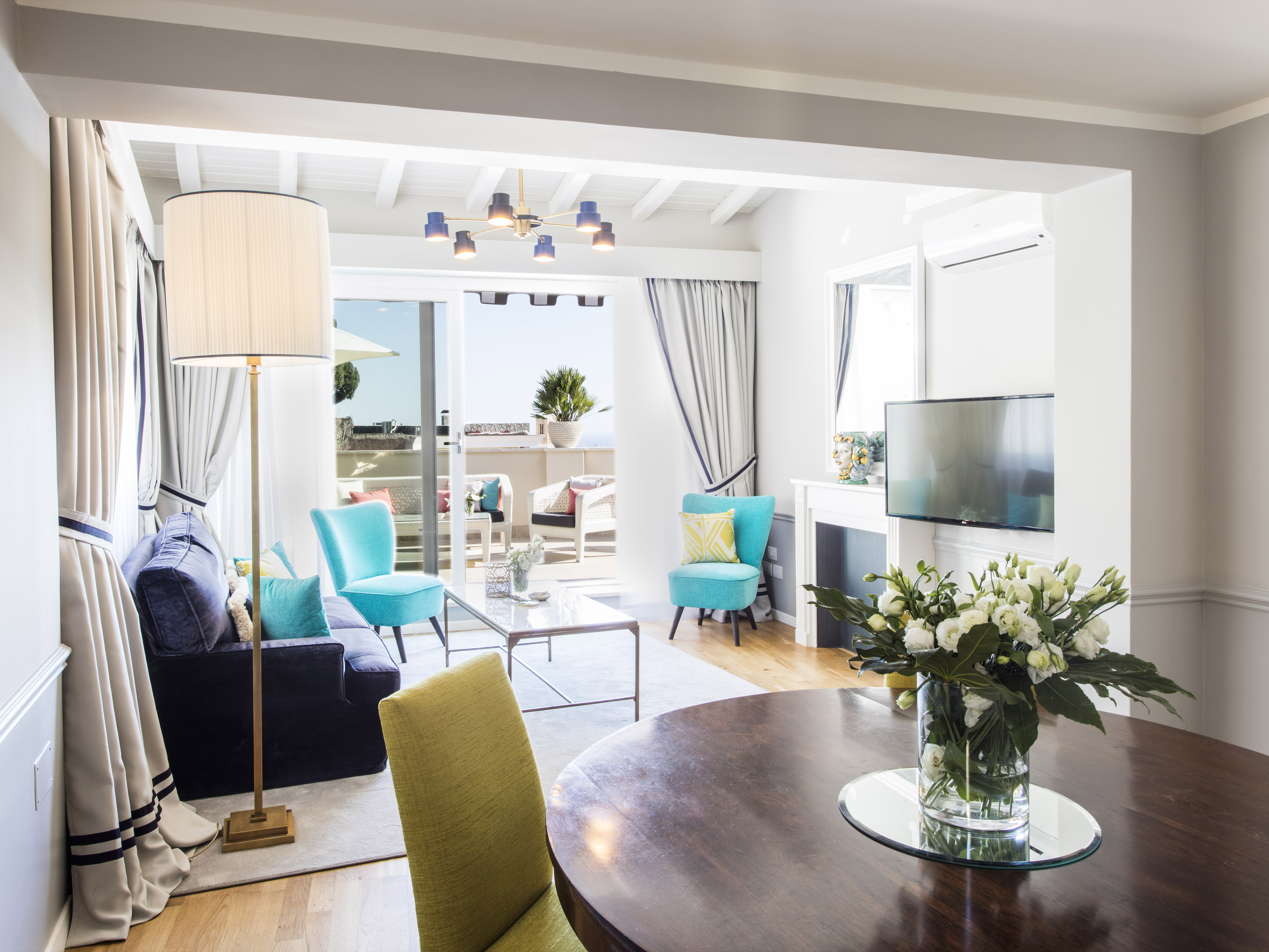 La Maladrina Apartments & Suites
