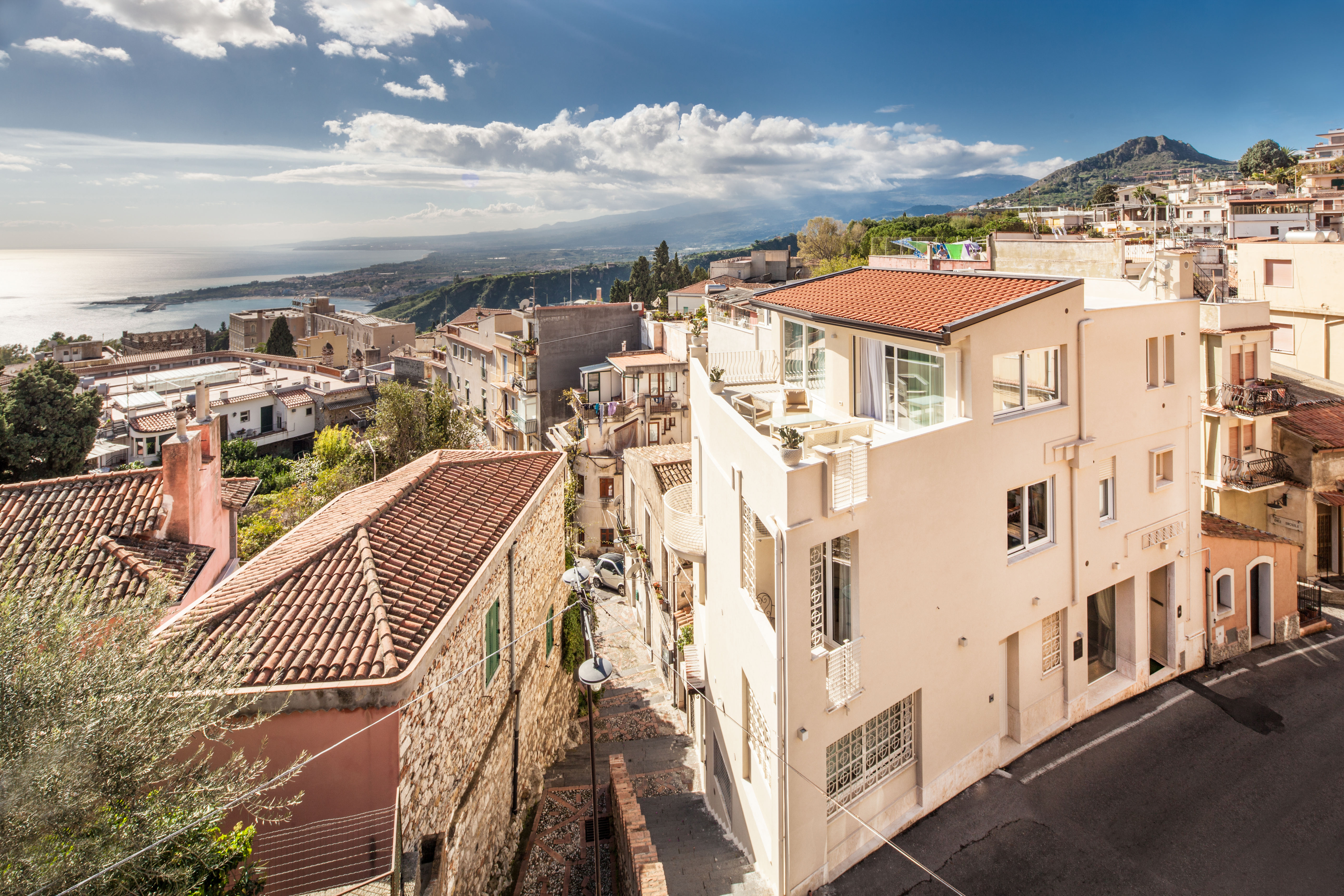 La Maladrina Apartments & Suites