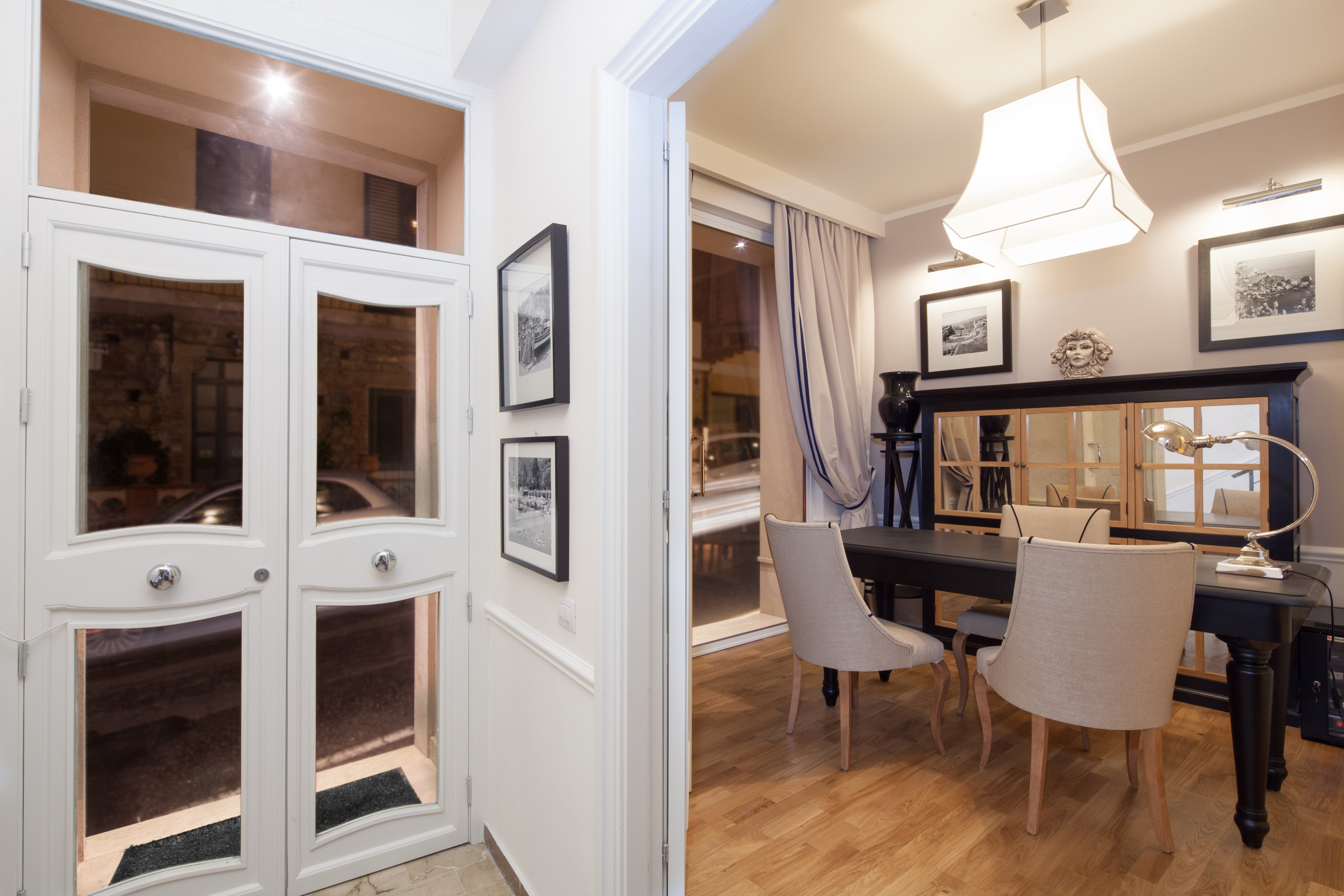 La Maladrina Apartments & Suites