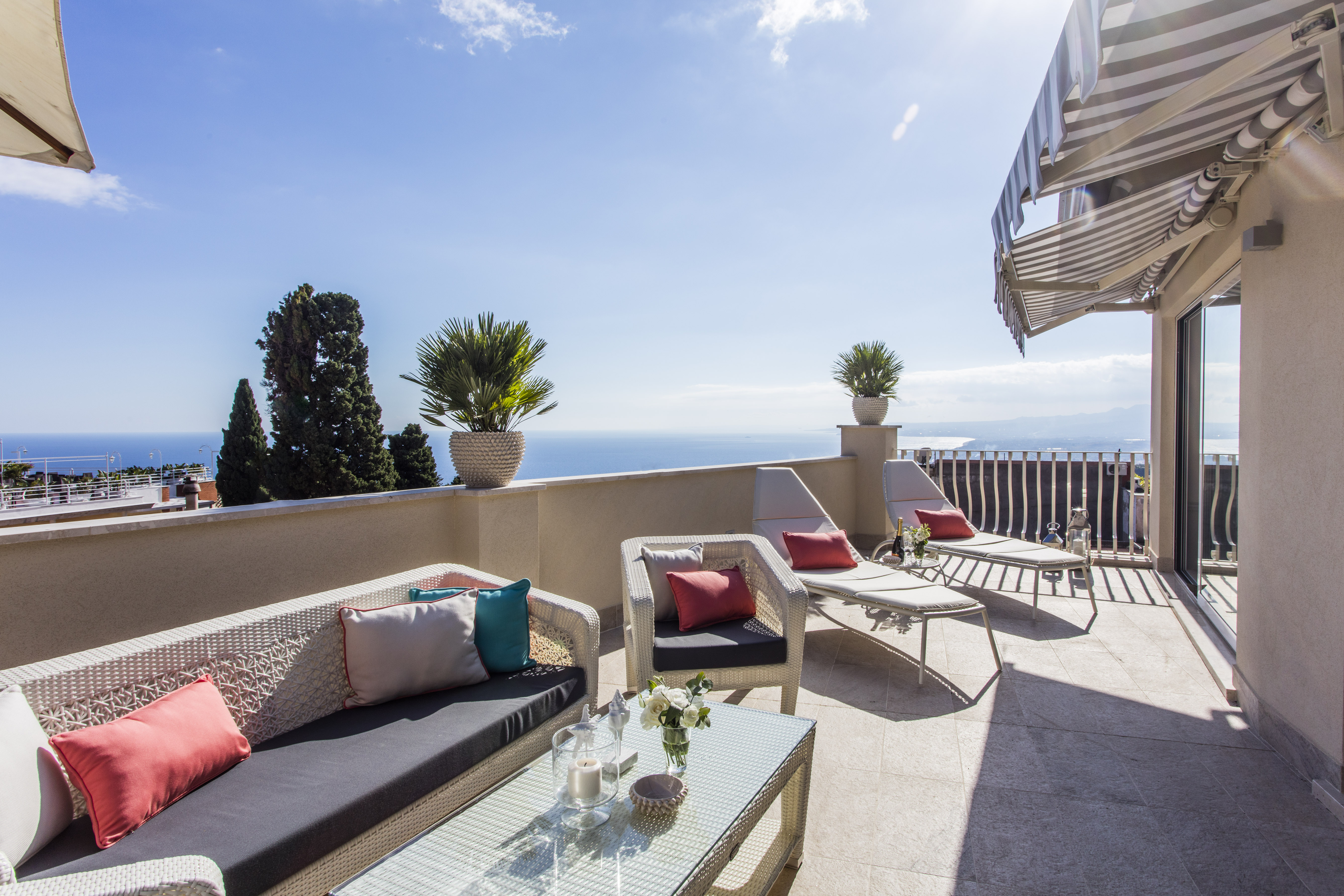 La Maladrina Apartments & Suites