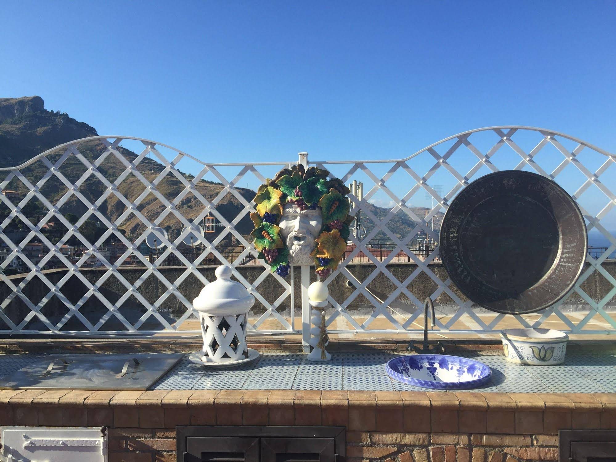Maison D'Art Casa Arico & Shatulle Suites