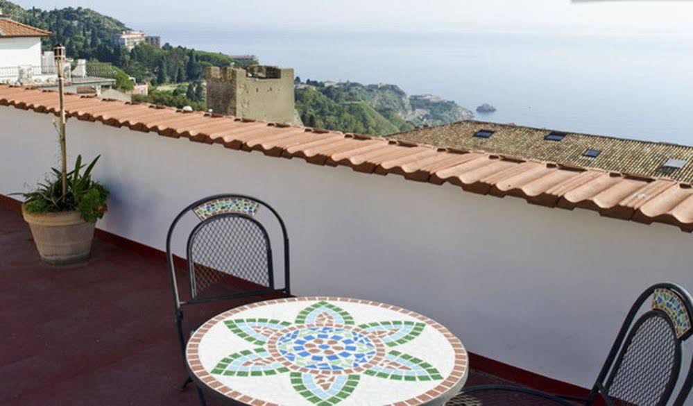 Taormina City Center Apartments