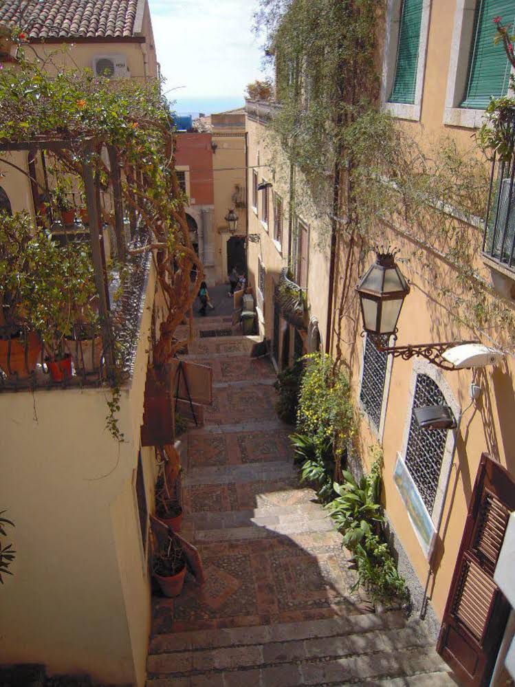 Taormina City Center Apartments