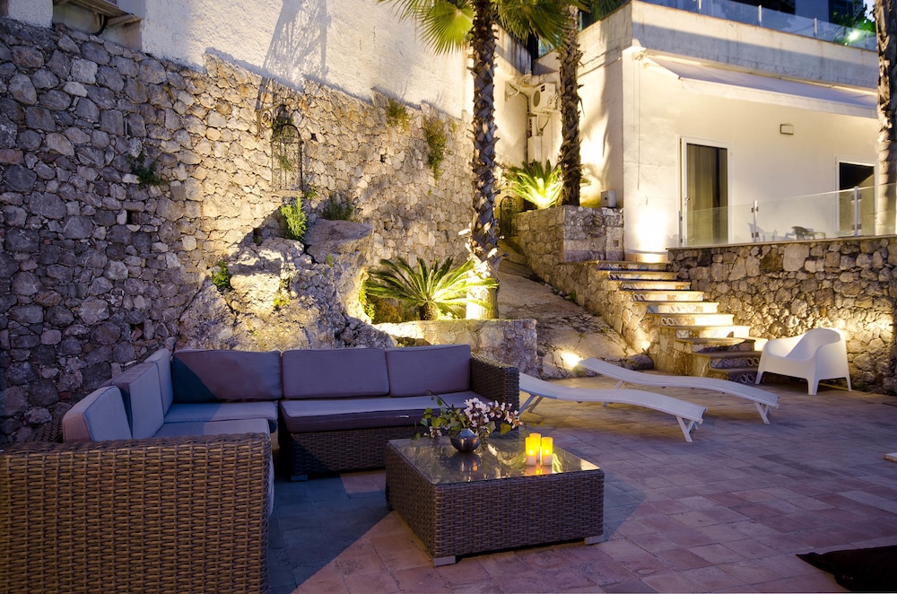 Villa Taorum