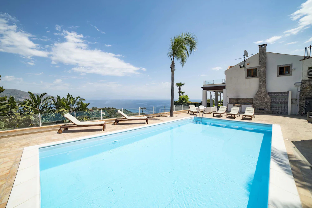 Villa Taorum
