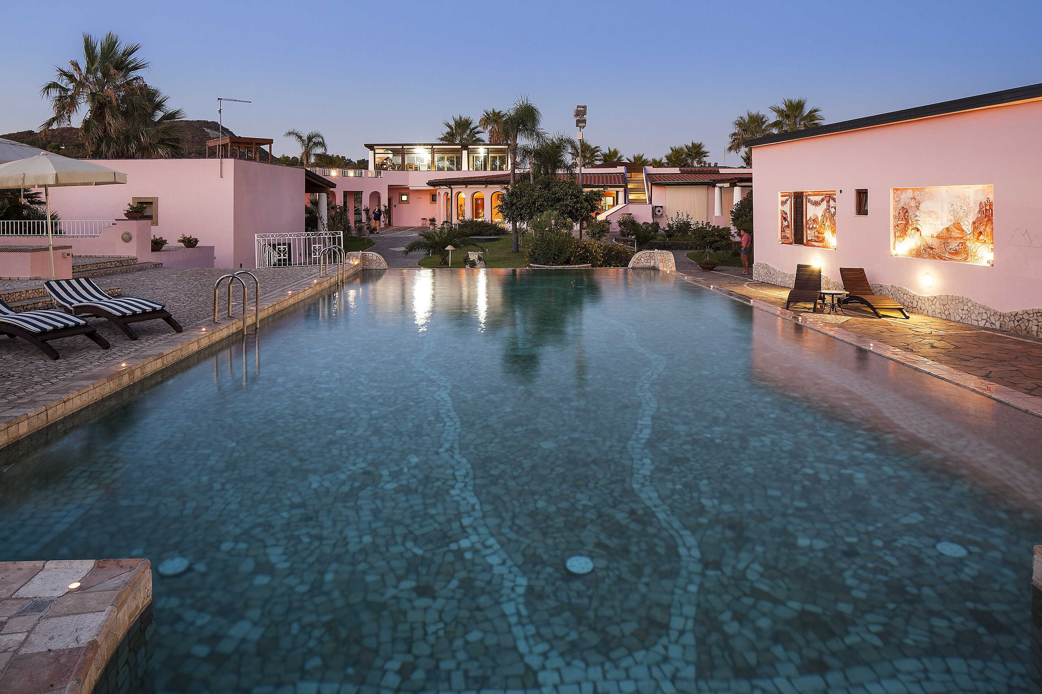Hotel Eros