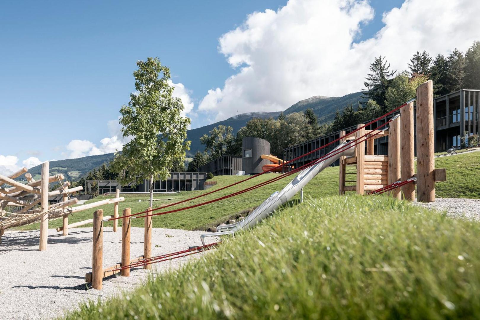 AKI Family Resort Ploze
