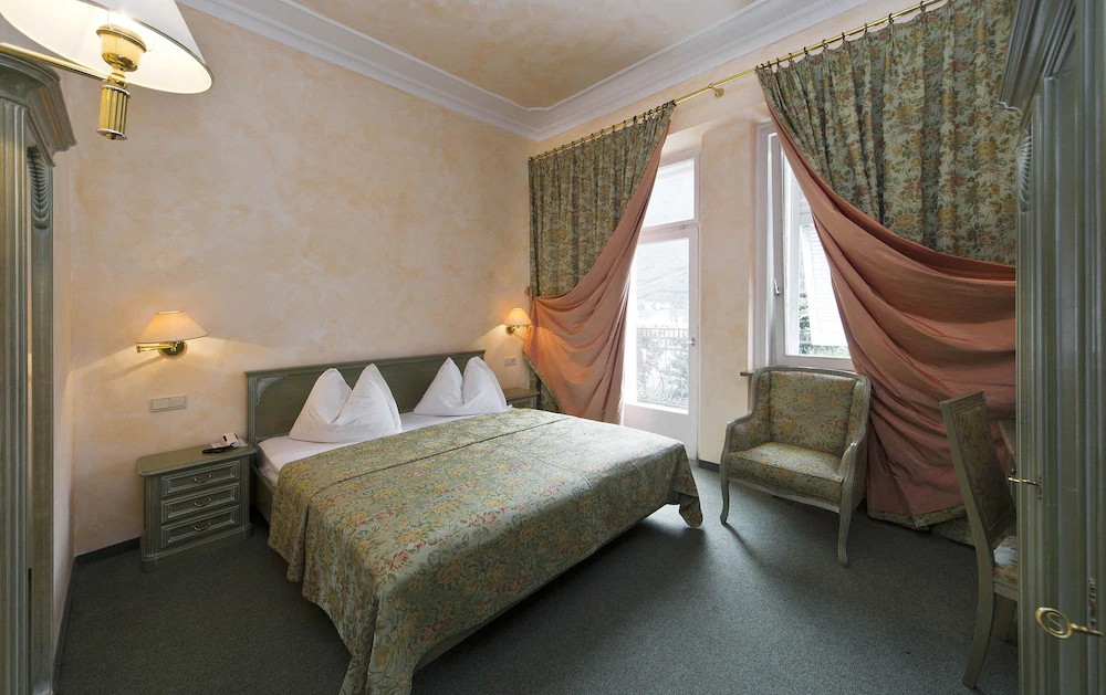 Parkhotel Mondschein