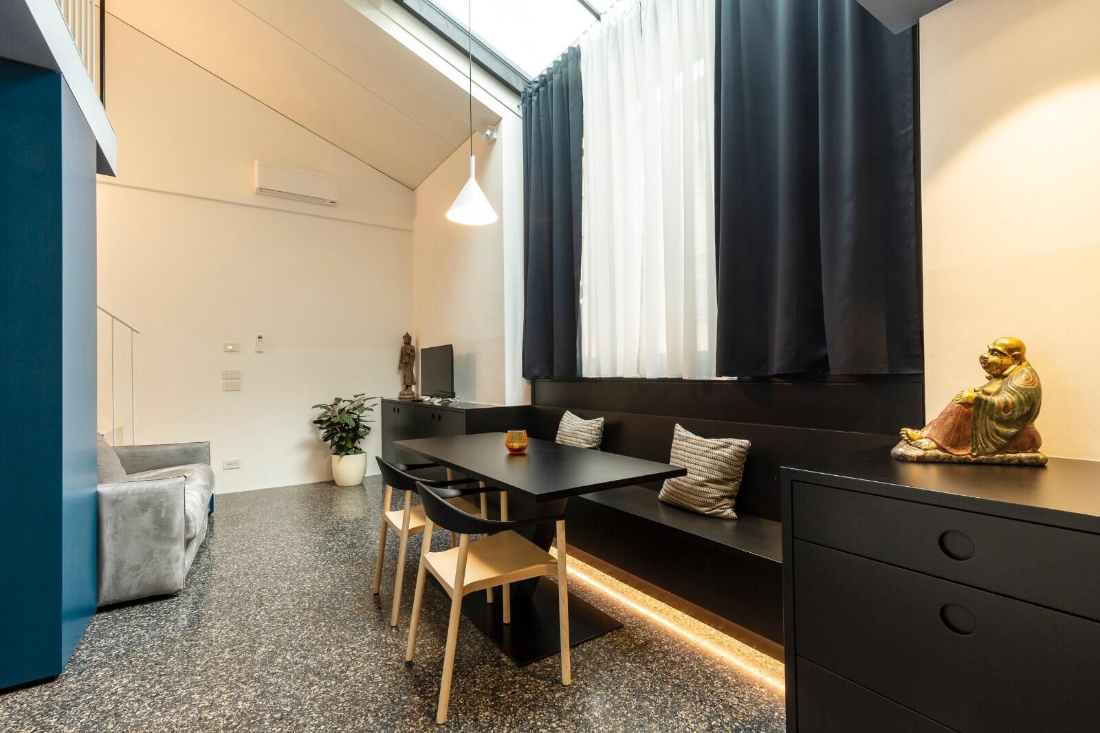 Pepper Lounge & Suite