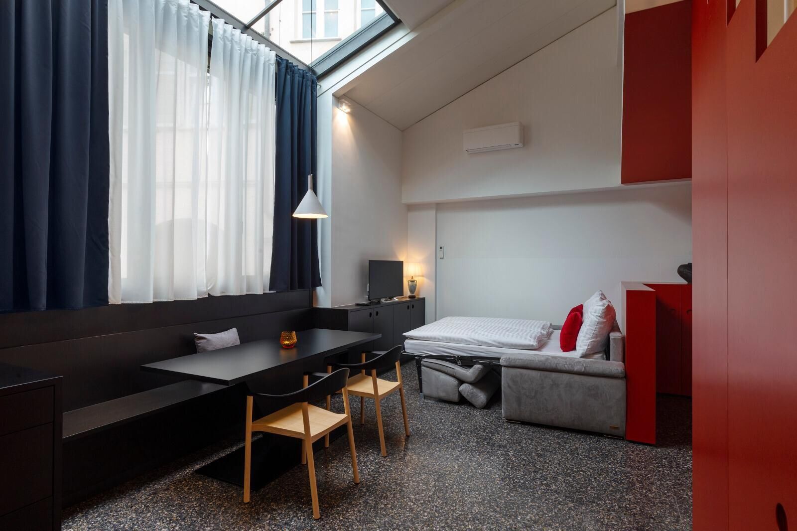 Pepper Lounge & Suite