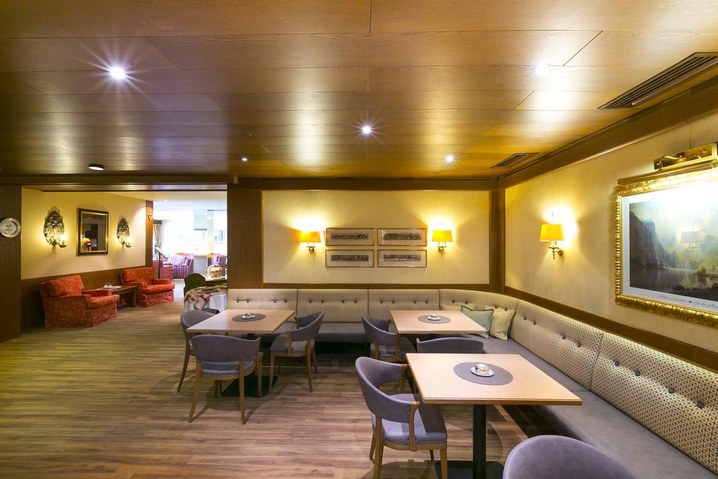 Alpine-City-Wellness Hotel Dominik