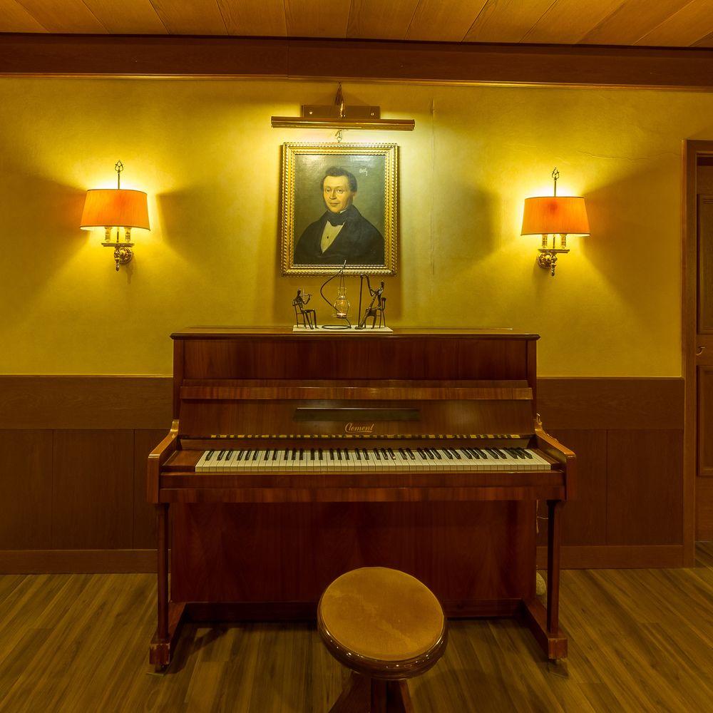 Alpine-City-Wellness Hotel Dominik