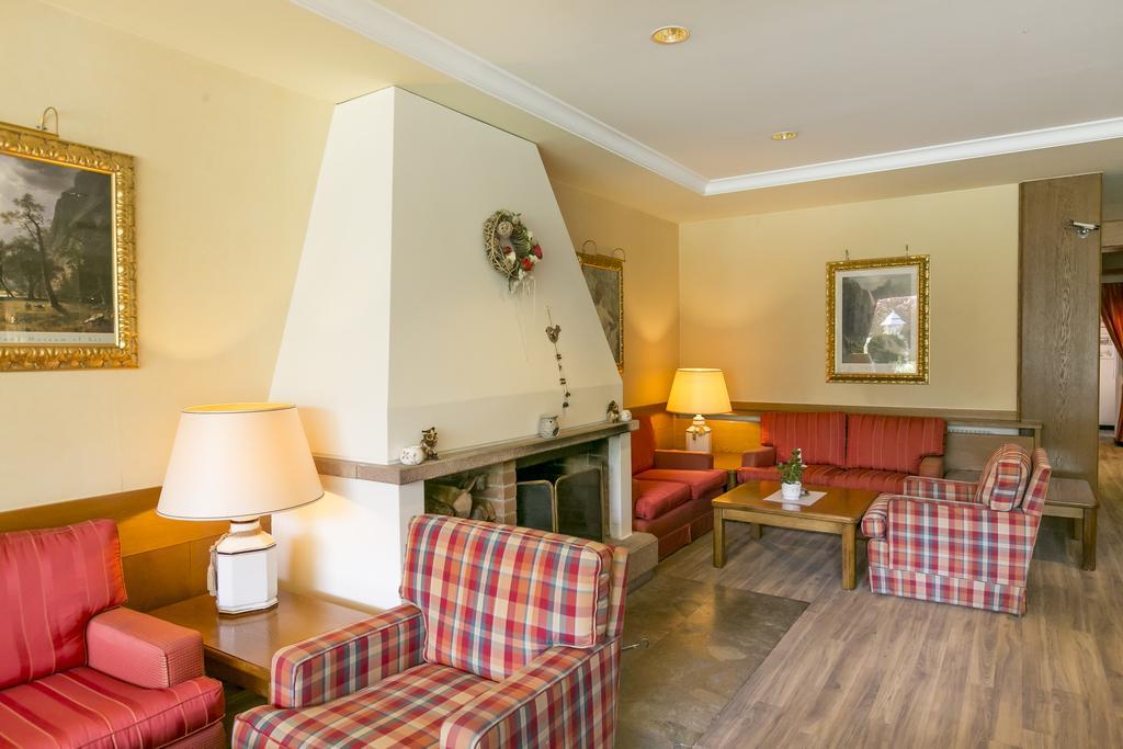 Alpine-City-Wellness Hotel Dominik