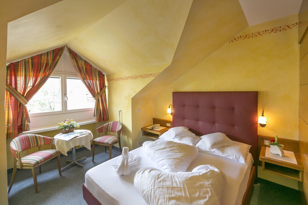 Alpine-City-Wellness Hotel Dominik