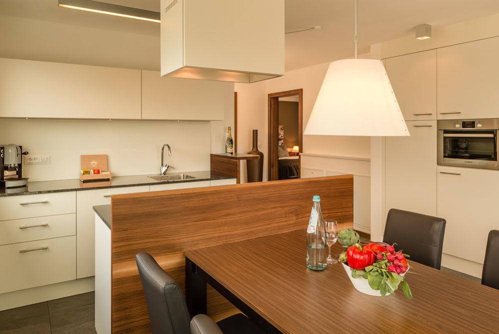 Hidalgo Suites & Residence