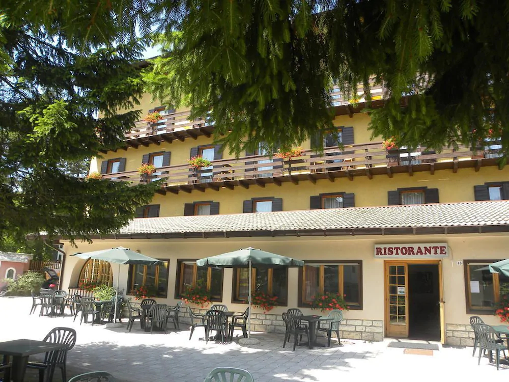 Hotel Des Alpes