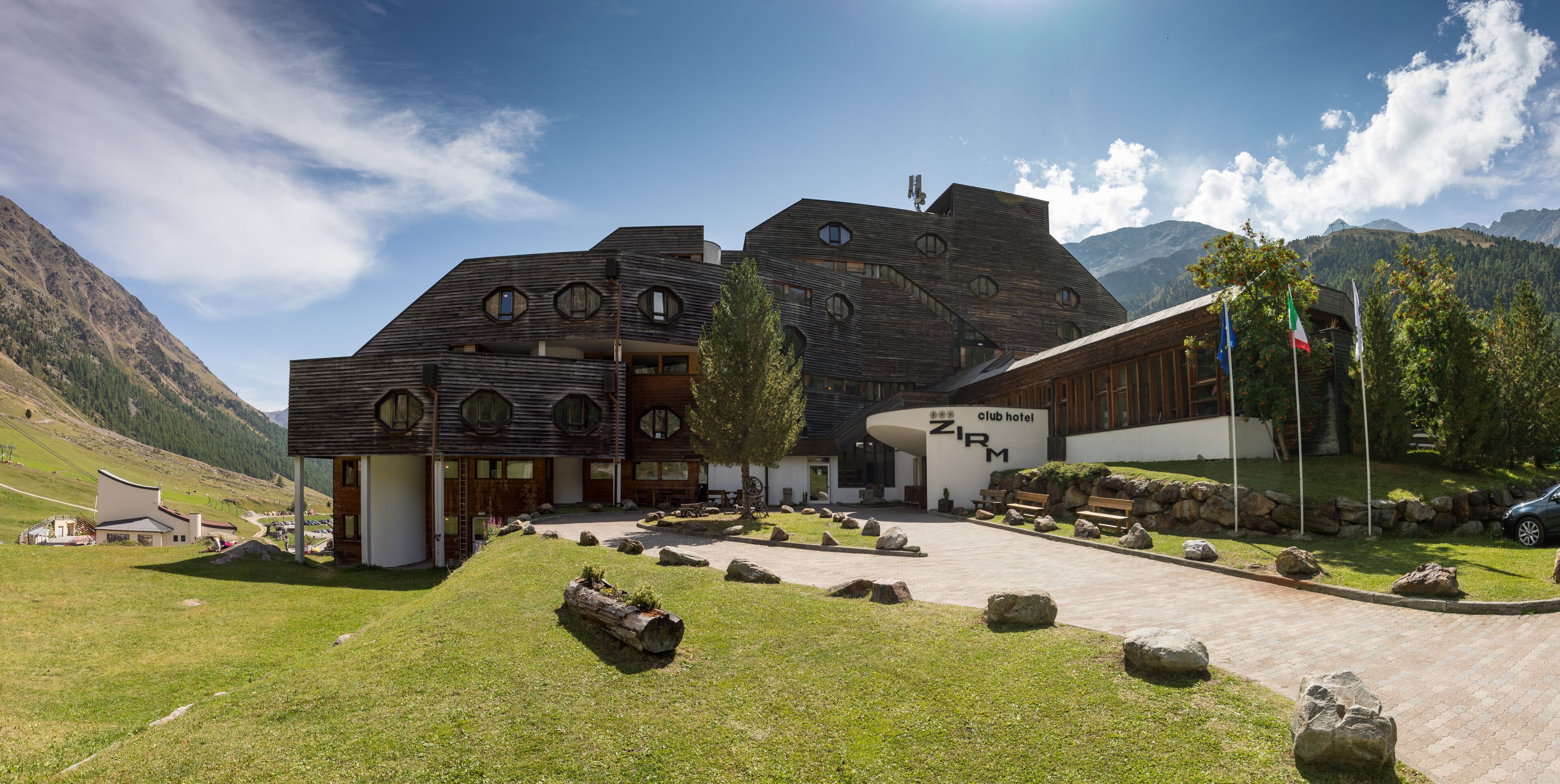 Blu Senales Family & Active Resort