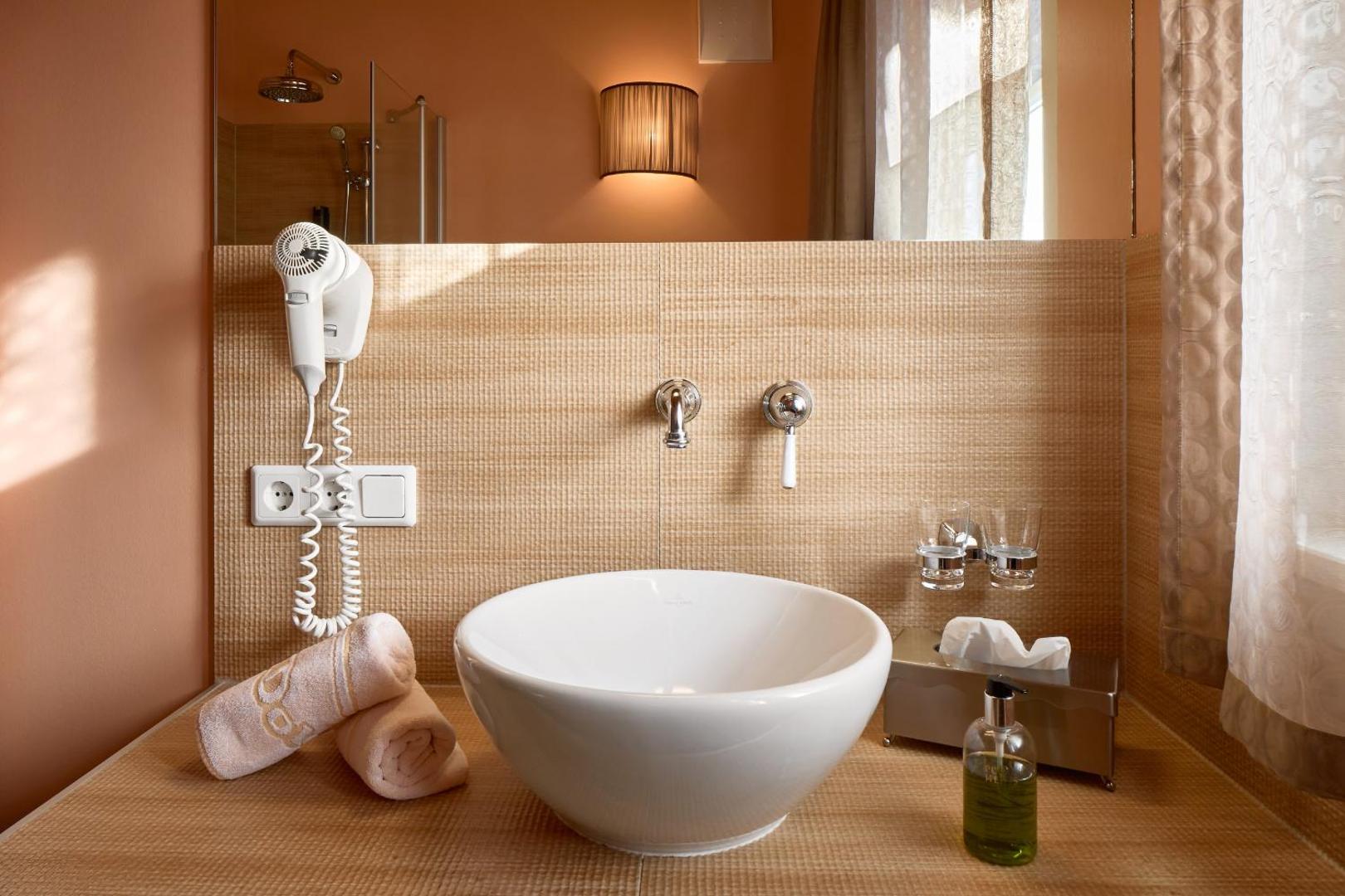 Dolomit Homes & Hotel