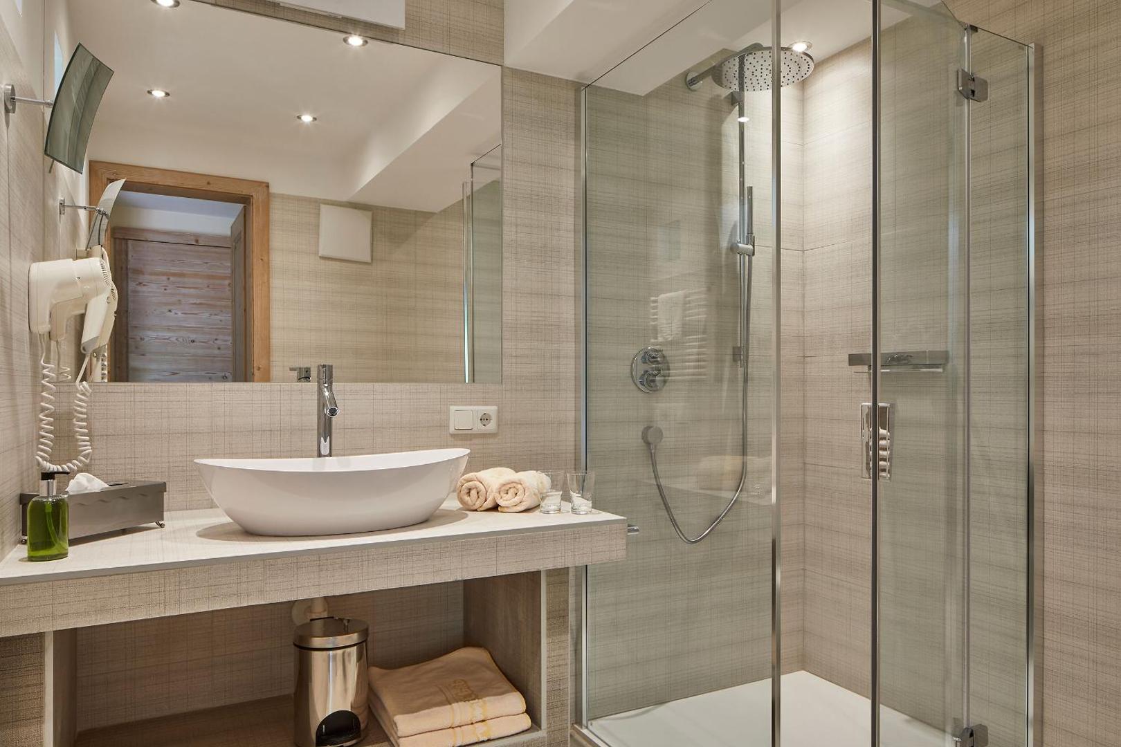 Dolomit Homes & Hotel