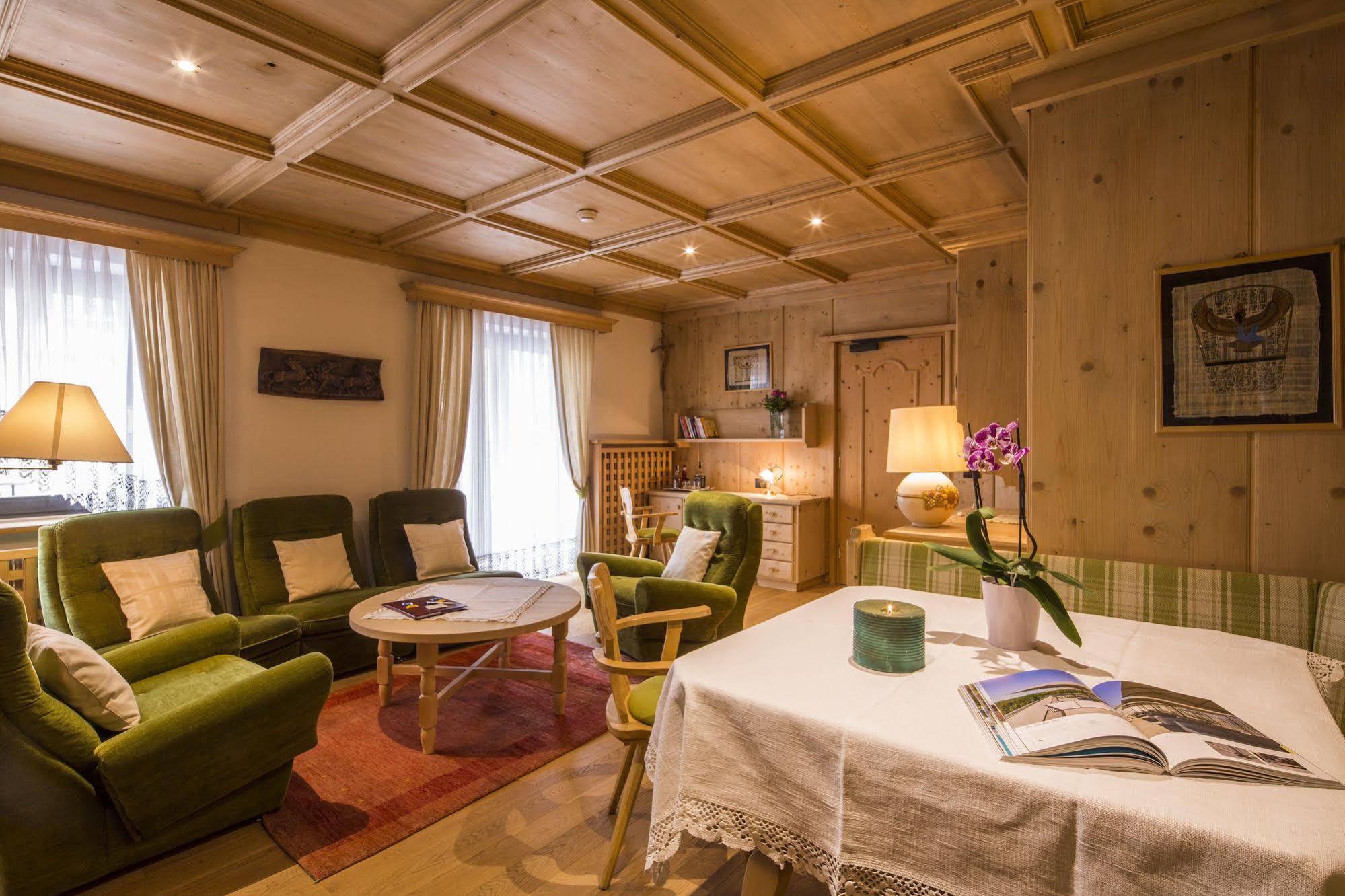 Hotel Savoy