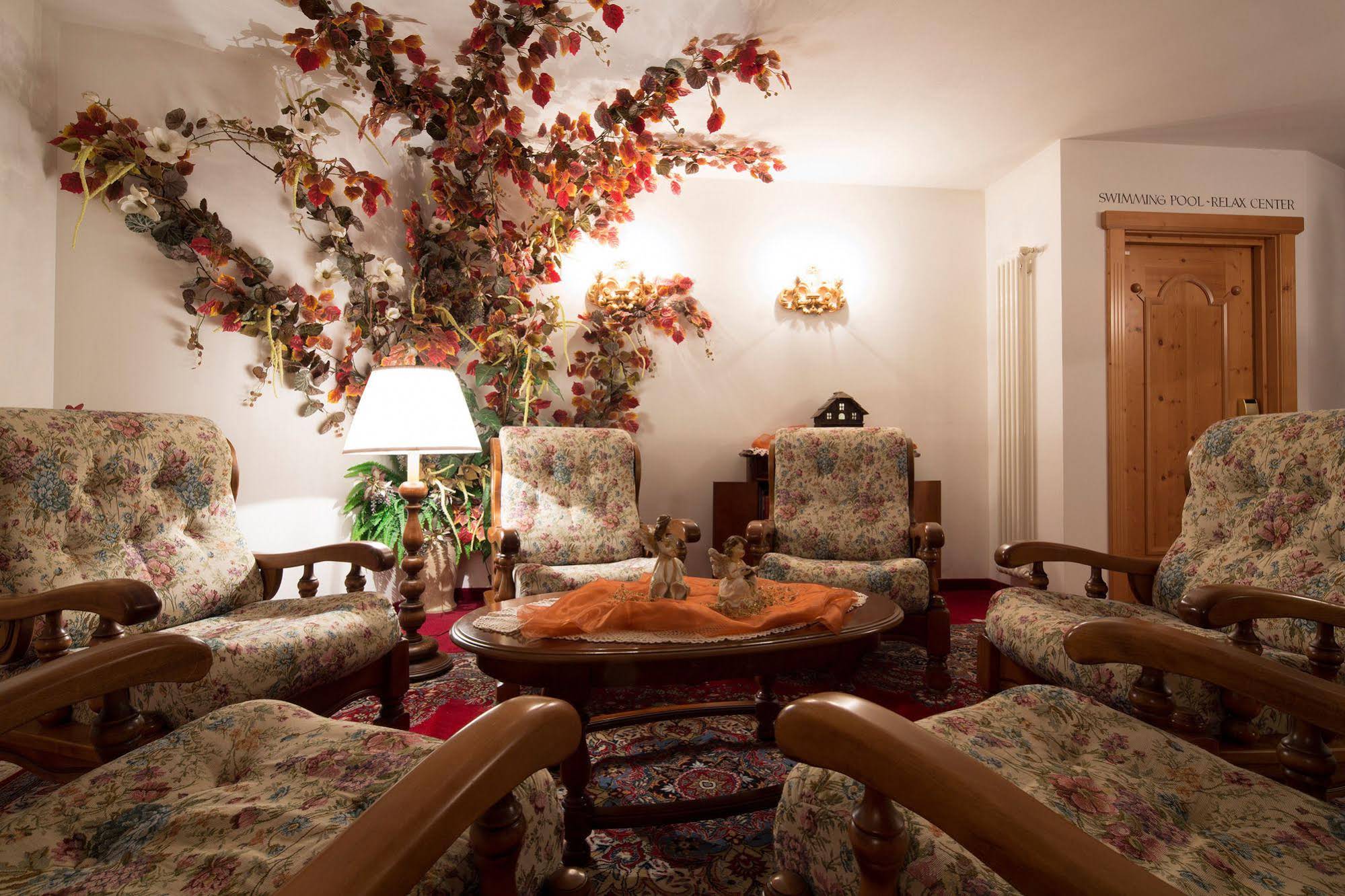 Hotel Savoy