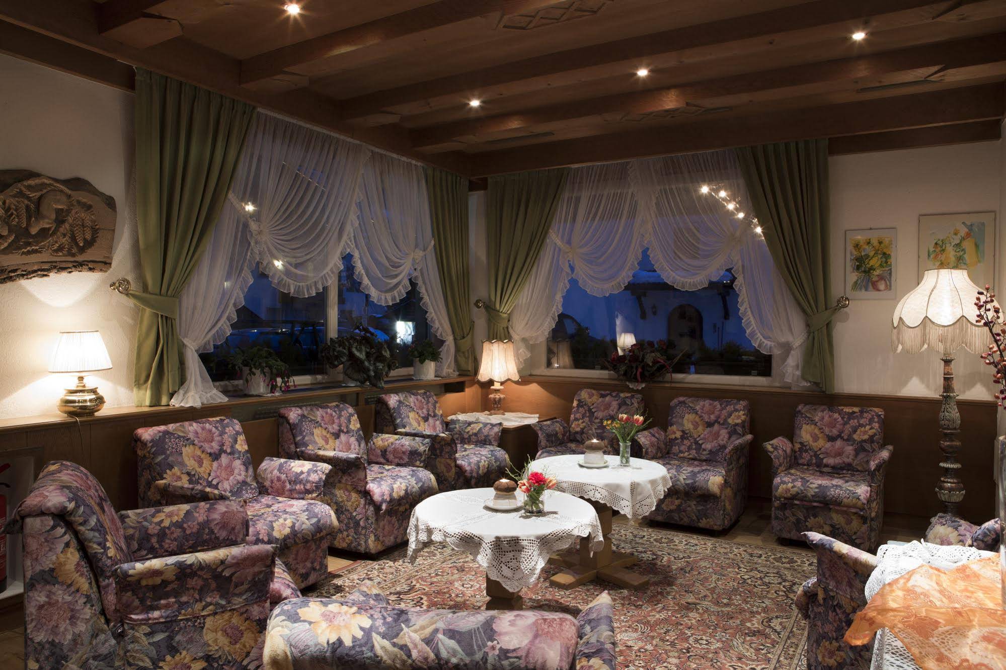 Hotel Savoy