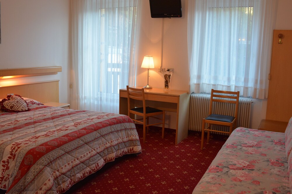 Hotel Alpino