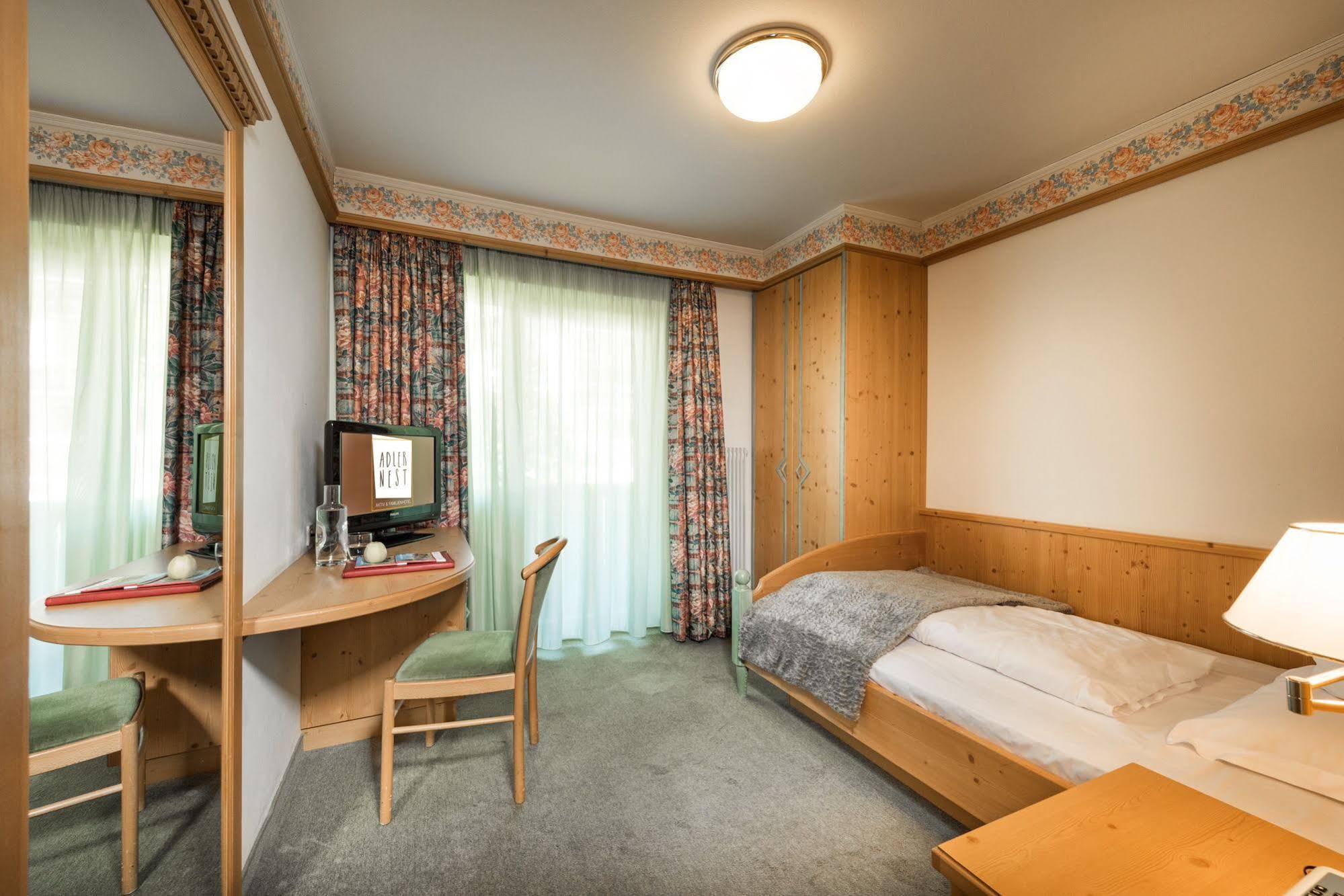 Aktiv & Familienhotel Adlernest