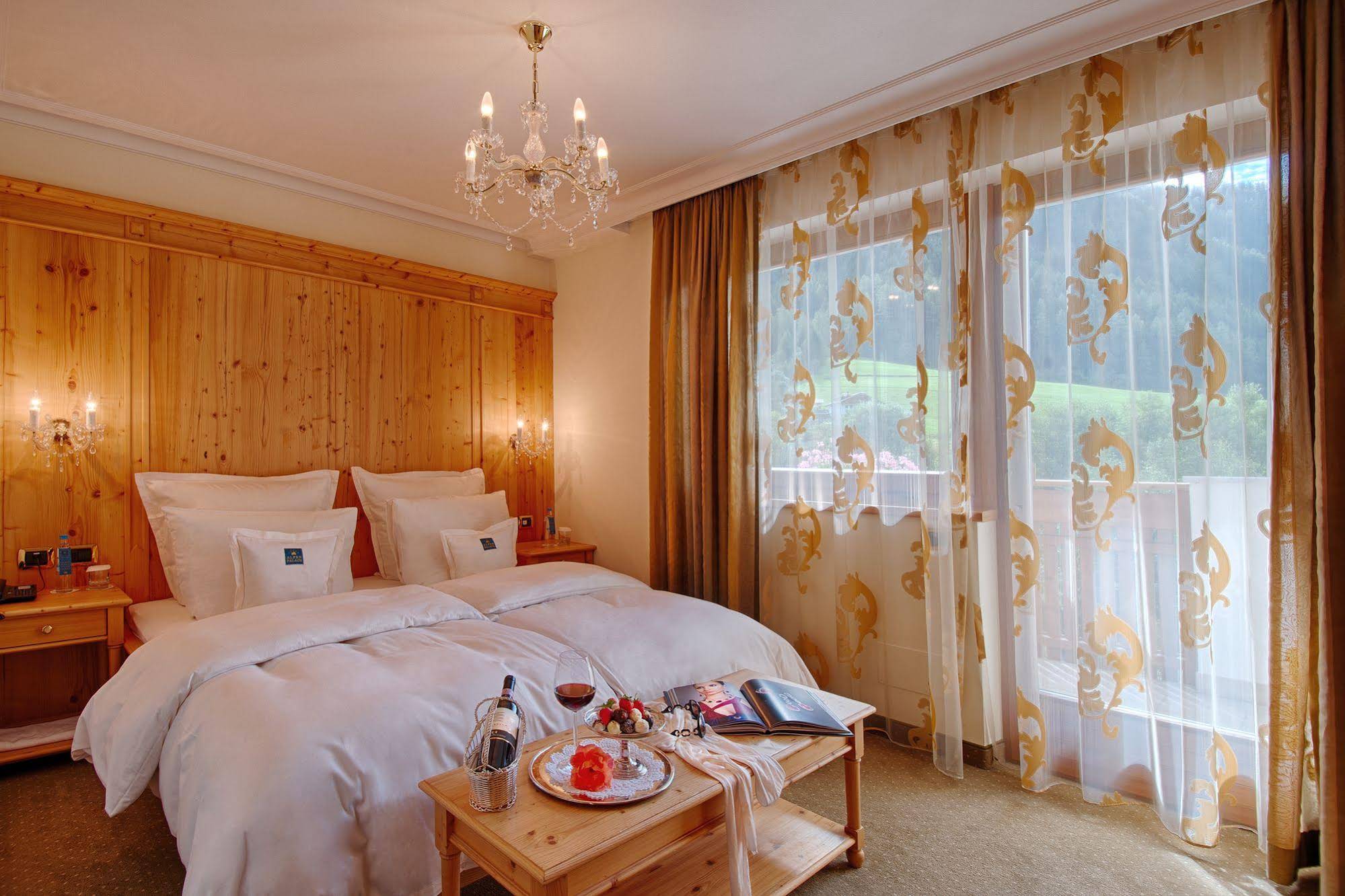 Alpenpalace Luxury Hideaway & Spa Retreat