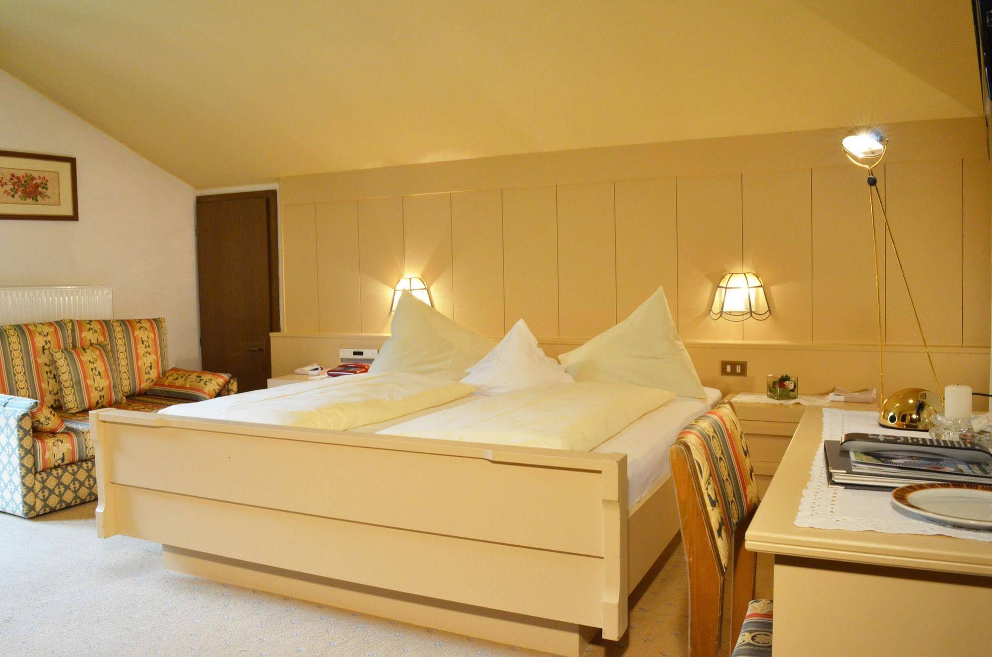 Hotel Karin