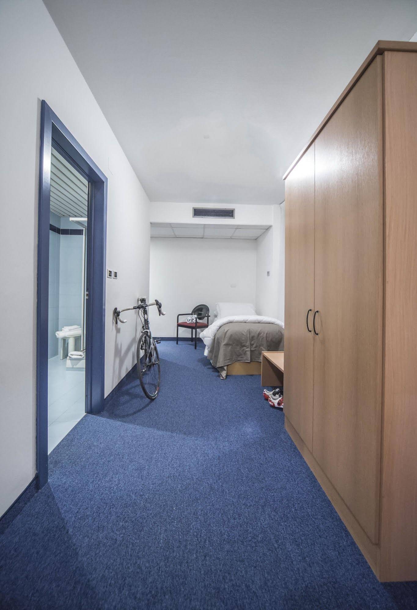 Fly Bike Hotel