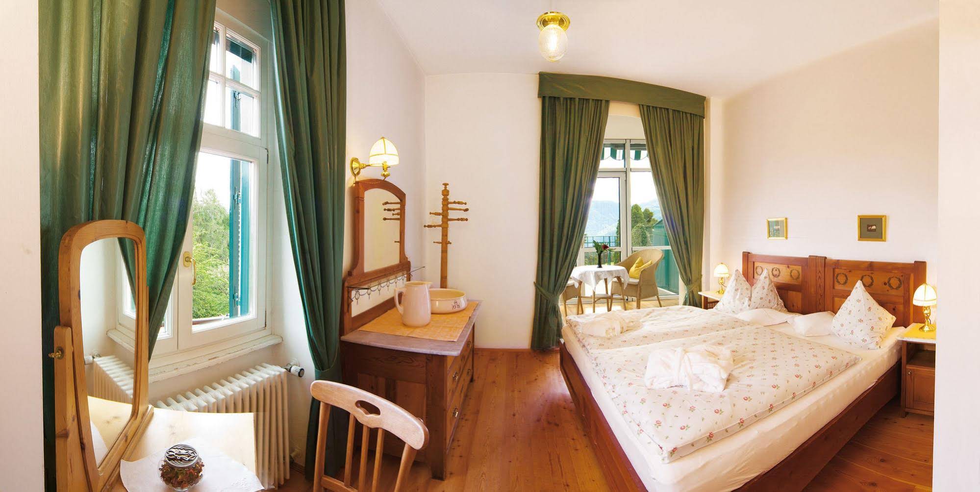 Parkhotel Holzner