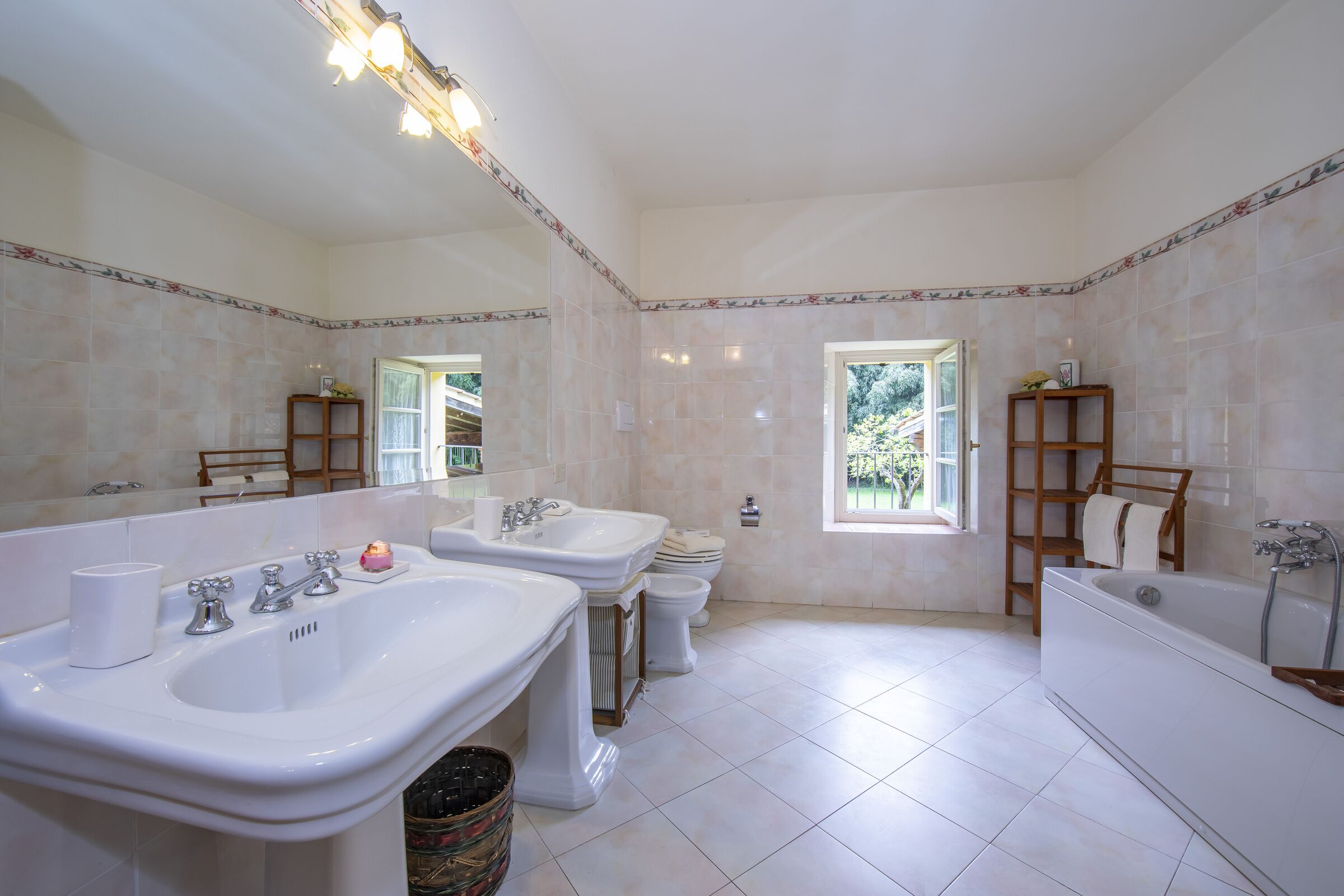 Villa Anna Montebello With Pool