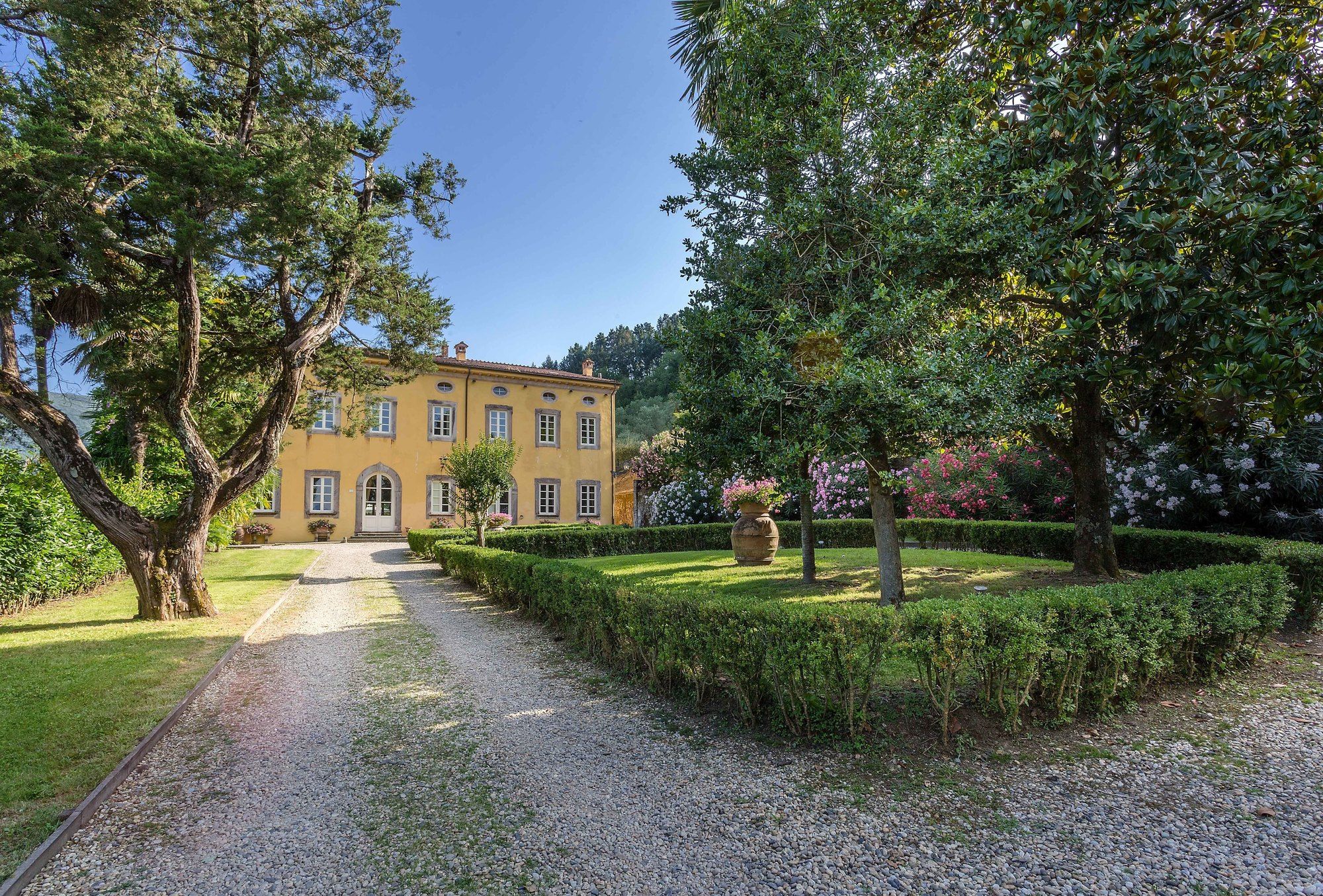 Coselli's Luxury Villas