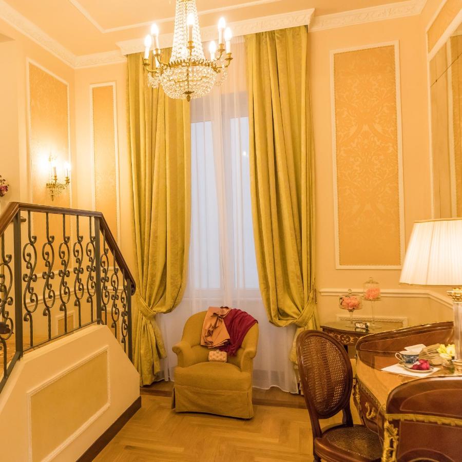 Bernini Palace