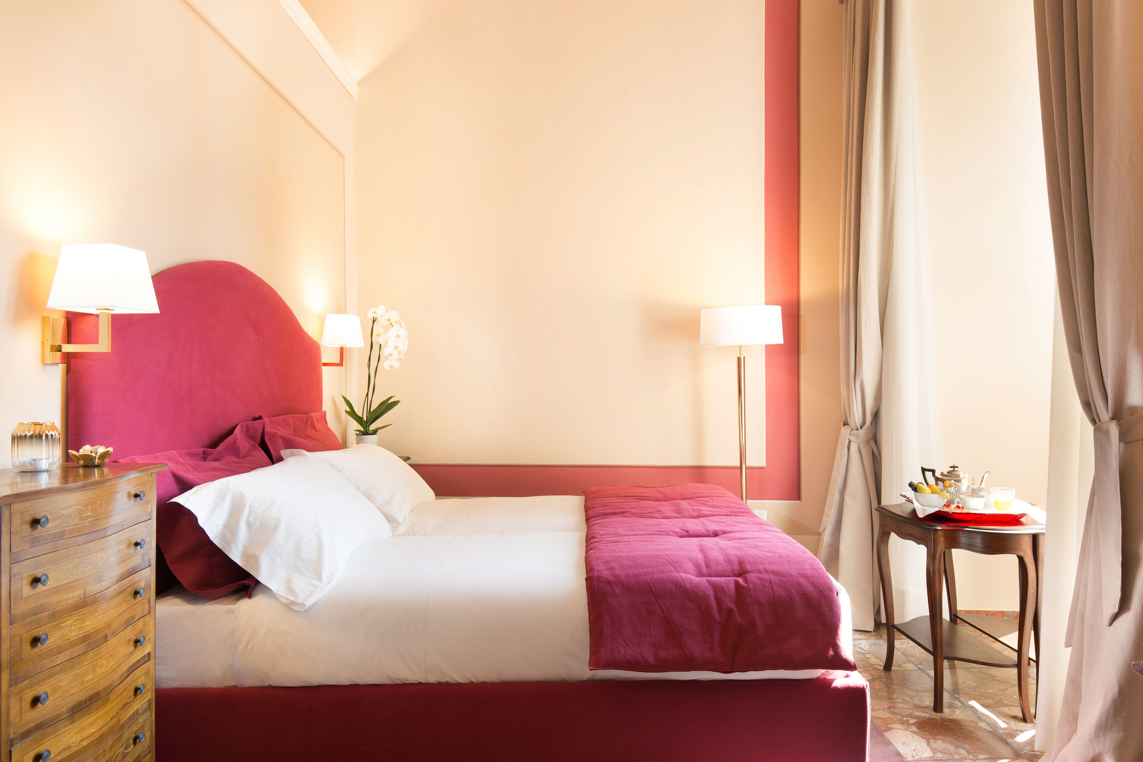 Luxury Bed and Breakfast Cerretani Palace