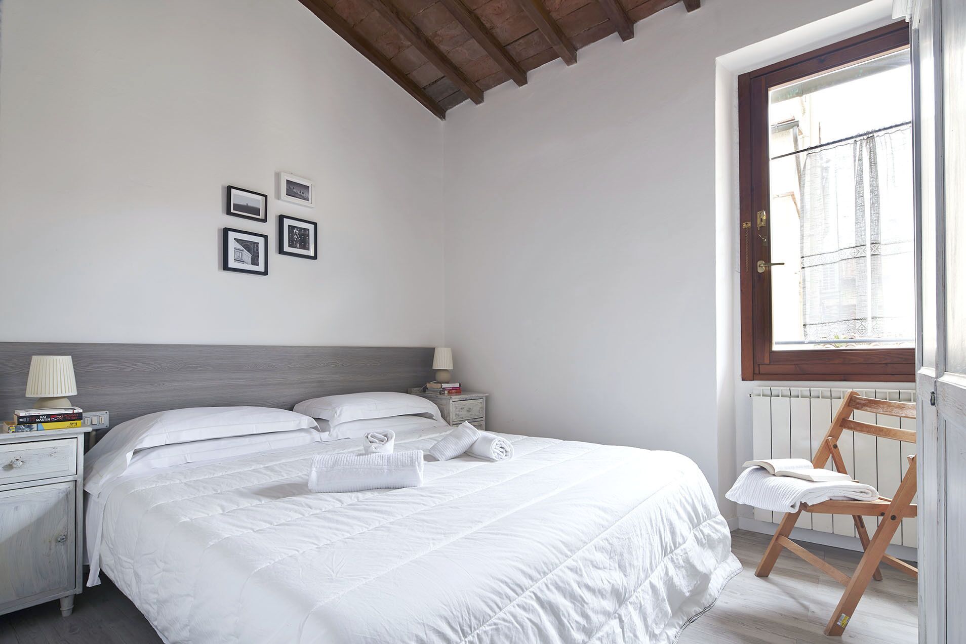 Few Steps to The Duomo