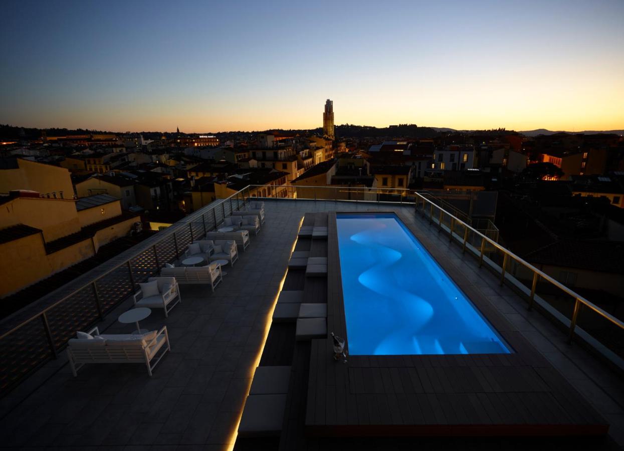 Glance Hotel