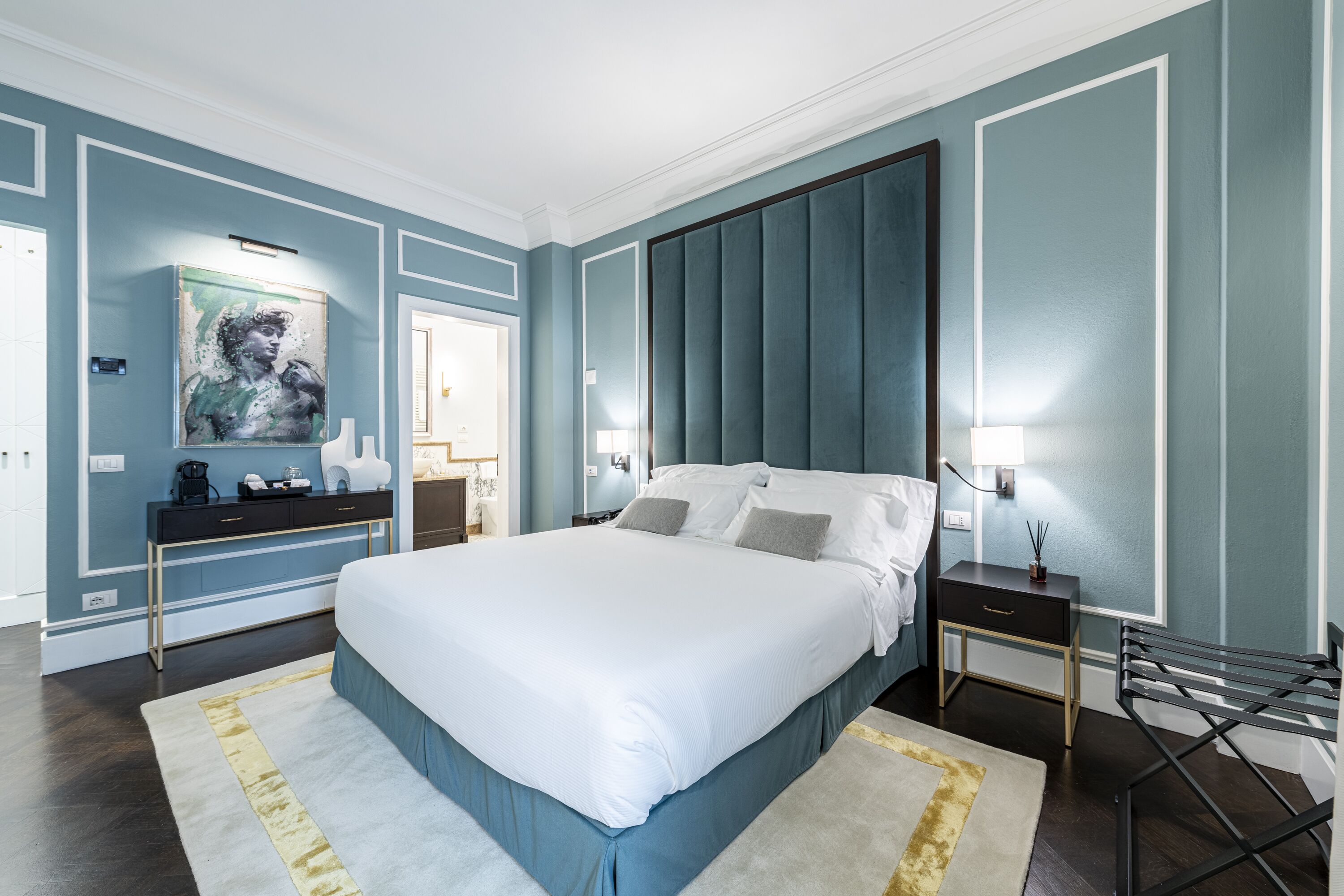 Glimpse Hotel